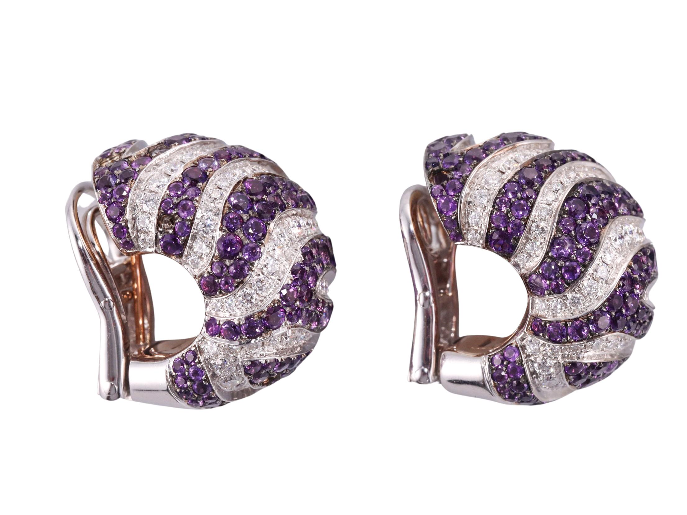 De Grisogono Zebra Amethyst Diamond Gold Earrings In Excellent Condition For Sale In New York, NY
