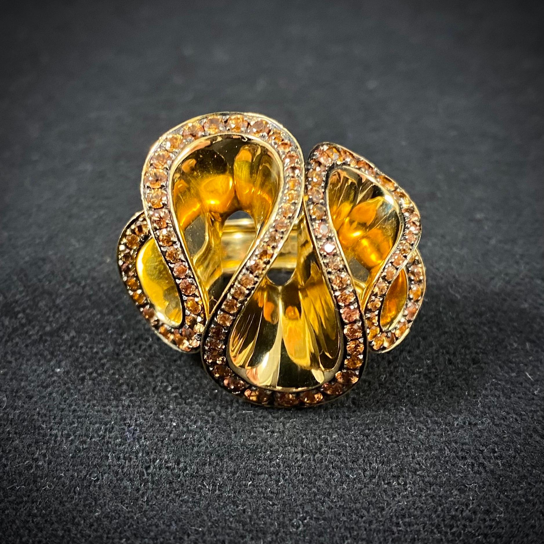de GRISOGONO Zingana Round Yellow Sapphire Abstract Cocktail Ring Yellow Gold For Sale 6