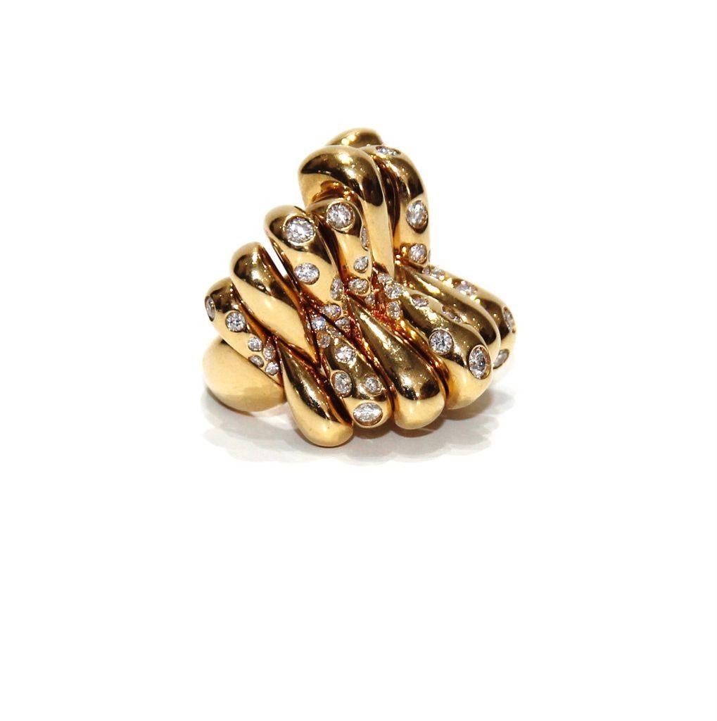  De Grissogono
Diamond Ring
18K Yellow Gold 33.8gm White Diamonds 2.10 cttw
Made In Switzerland
$21,500.00
