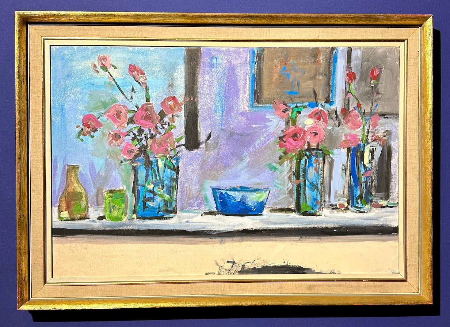 De Katz Still-Life Painting – Impressionistisches Stillleben mit Mohnblumen, auf einer Fensterleiste mit blauem Korpus