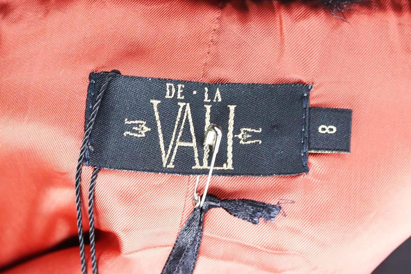 De La Vali Lacklederbesetzte Kunstpelzjacke mit Lacklederbesatz UK 8 im Zustand „Hervorragend“ im Angebot in London, GB