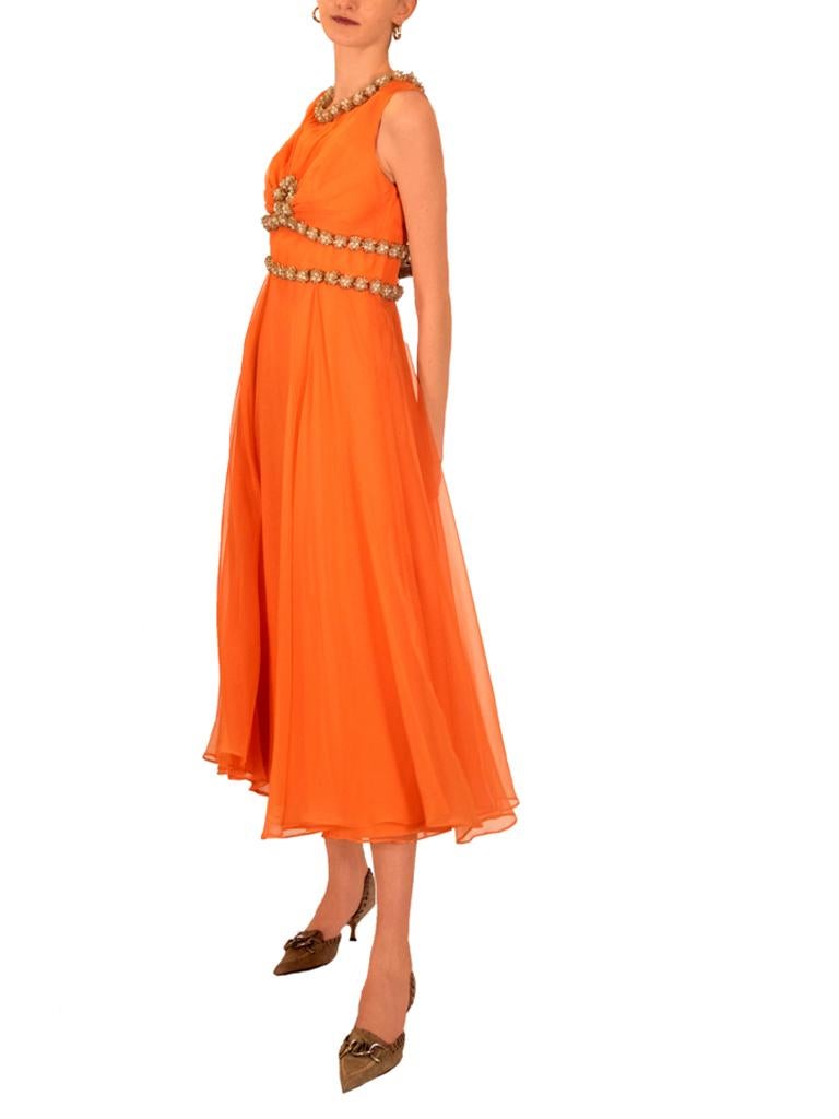 1960s Orange Dress With Complimenting Beadwork Detail For Sale 2