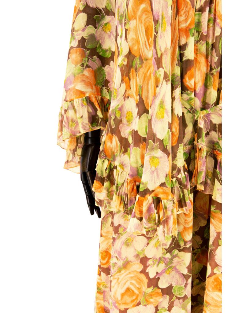 Marron John Charles - Robe à fleurs des années 1970 en vente