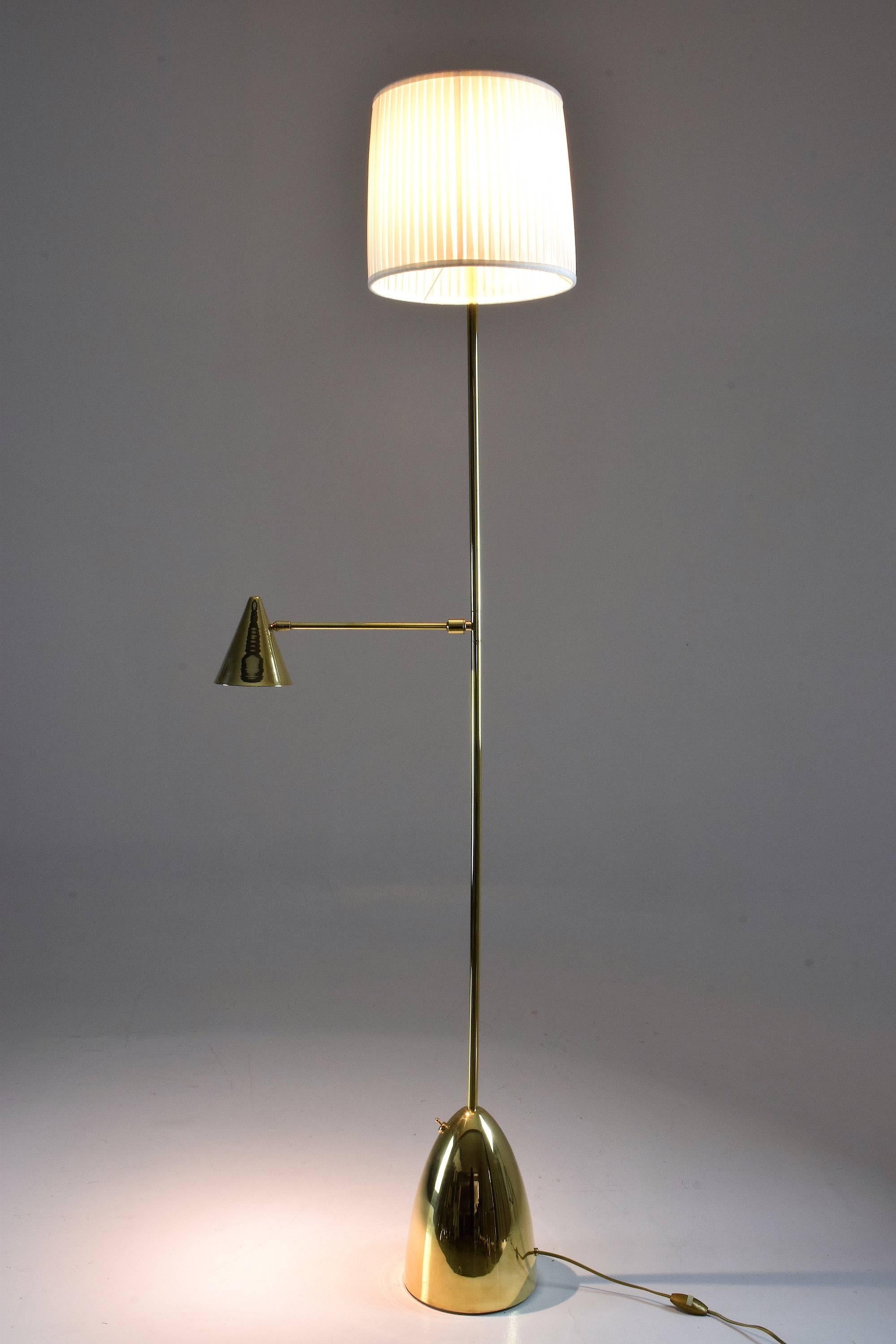 Organique De-Light F1 lampadaire contemporain à double lumière en laiton, collection Flow en vente
