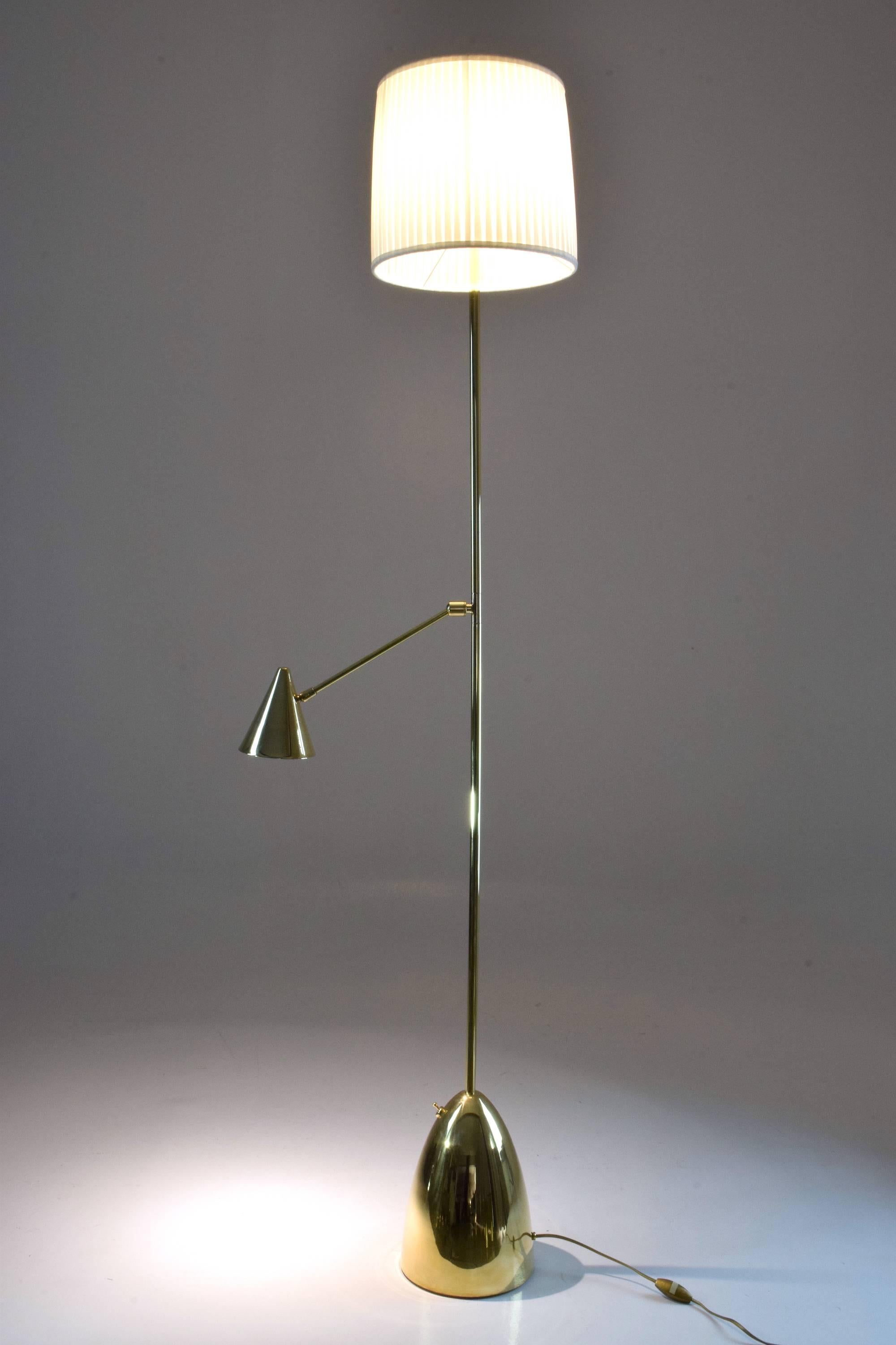 De-Light F1 lampadaire contemporain à double lumière en laiton, collection Flow Neuf - En vente à Paris, FR