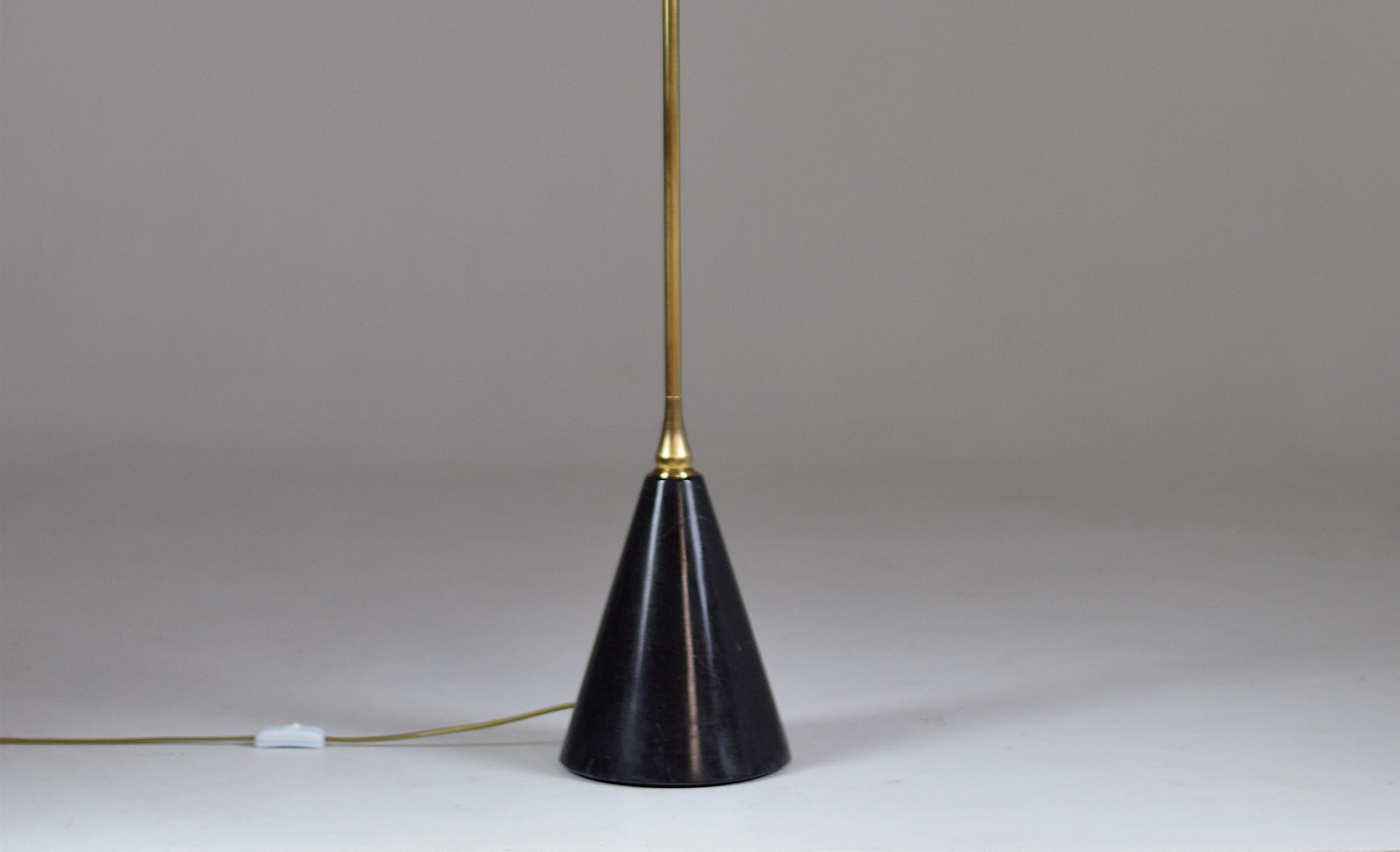 Portoghese De-Light F1 Lampada da terra a doppia luce in ottone, Collezione Flow in vendita