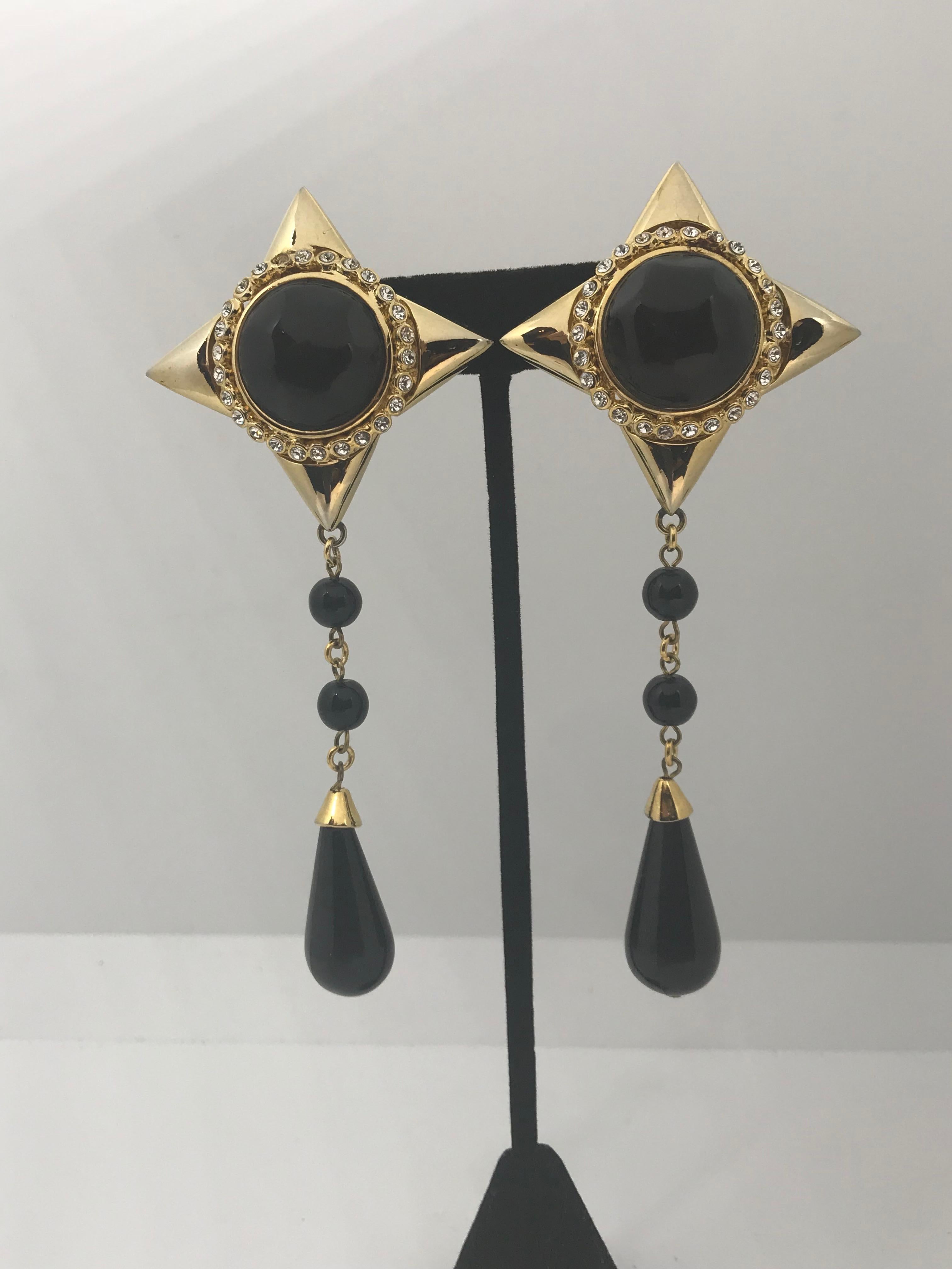 Modern De Liguoro 1980s pendant earrings from Elsa Martinelli's collection