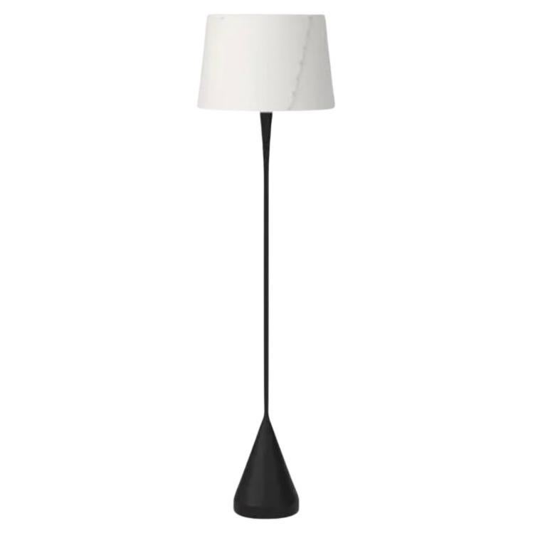 La serie De-Lux è rimasta solo un'idea di Gio Ponti, che nel 1955 l'ha abbozzata in modo rapido ma preciso su un quaderno. Nel 2017, insieme ai Gio Ponti Archives, Tato ha fatto un lavoro di recupero filologico per far emergere questo straordinario