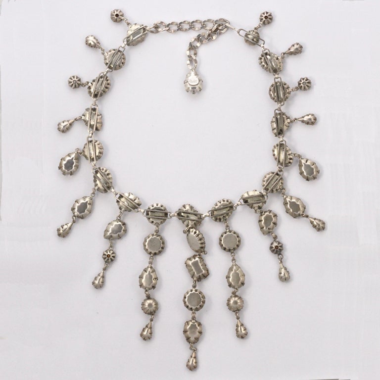 De Luxe NYC/A'dam Silver Tone White Clear and Opaline Art Glass Drop  Necklace For Sale at 1stDibs