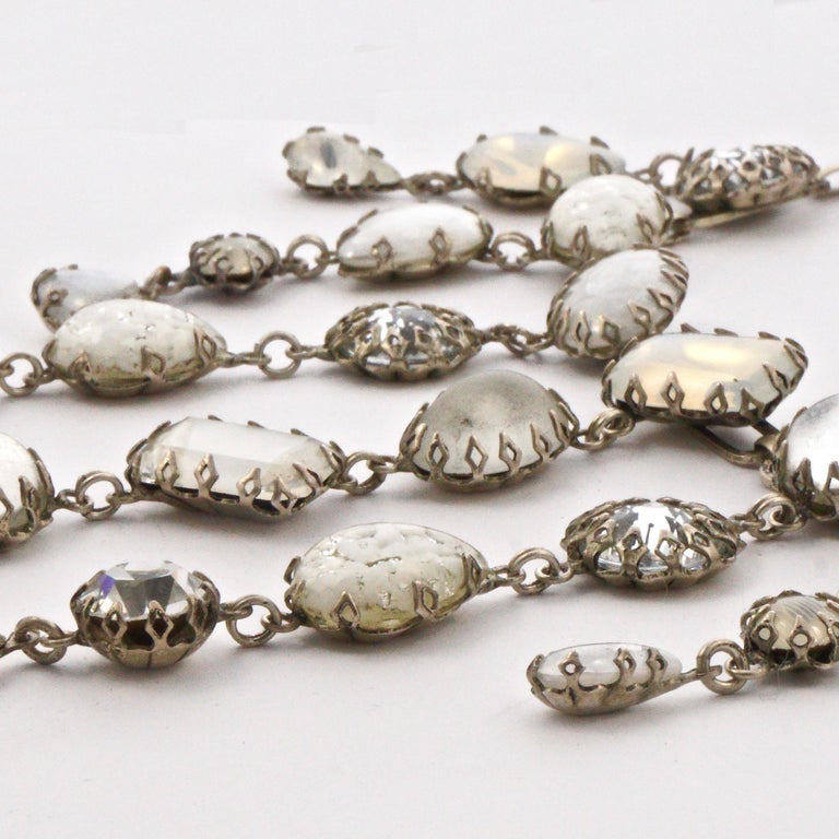 De Luxe NYC/A'dam Silver Tone White Clear and Opaline Art Glass Drop  Necklace For Sale at 1stDibs