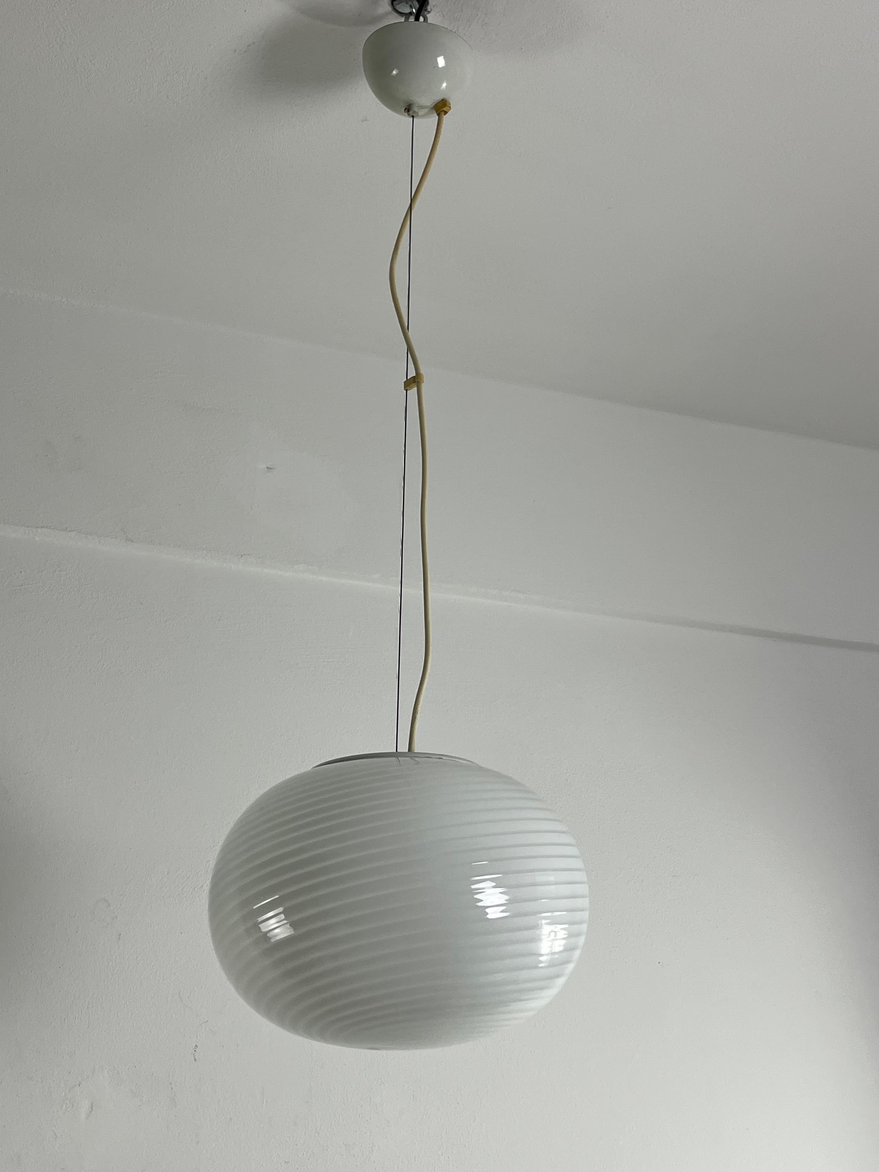 De Majo Murano Glass Spiral Pendant Lamp, 1960s For Sale 4