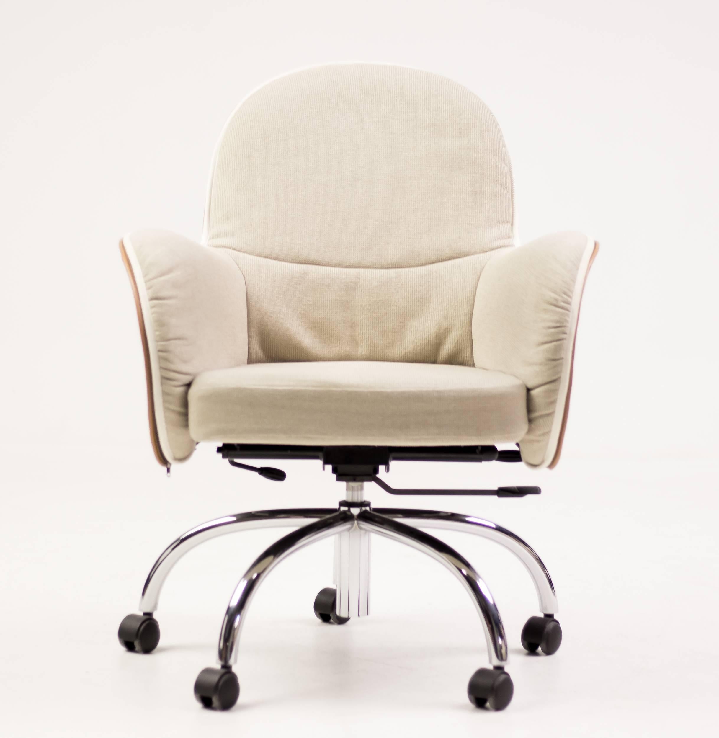 De Padova Incisa Chair and Serbelloni Desk Chair in Saddle Leather 4