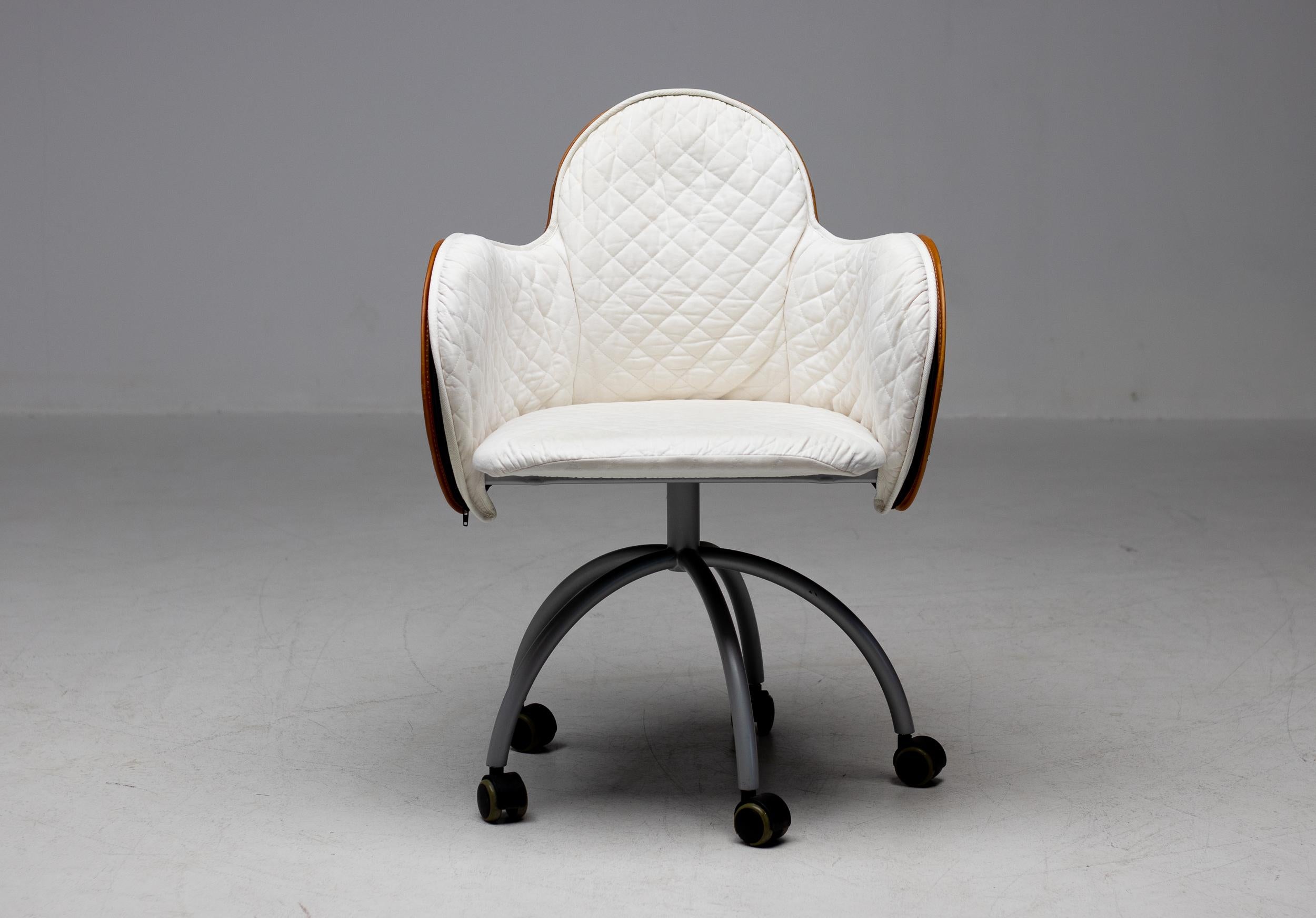 Late 20th Century De Padova Incisa Chair in Saddle Leather