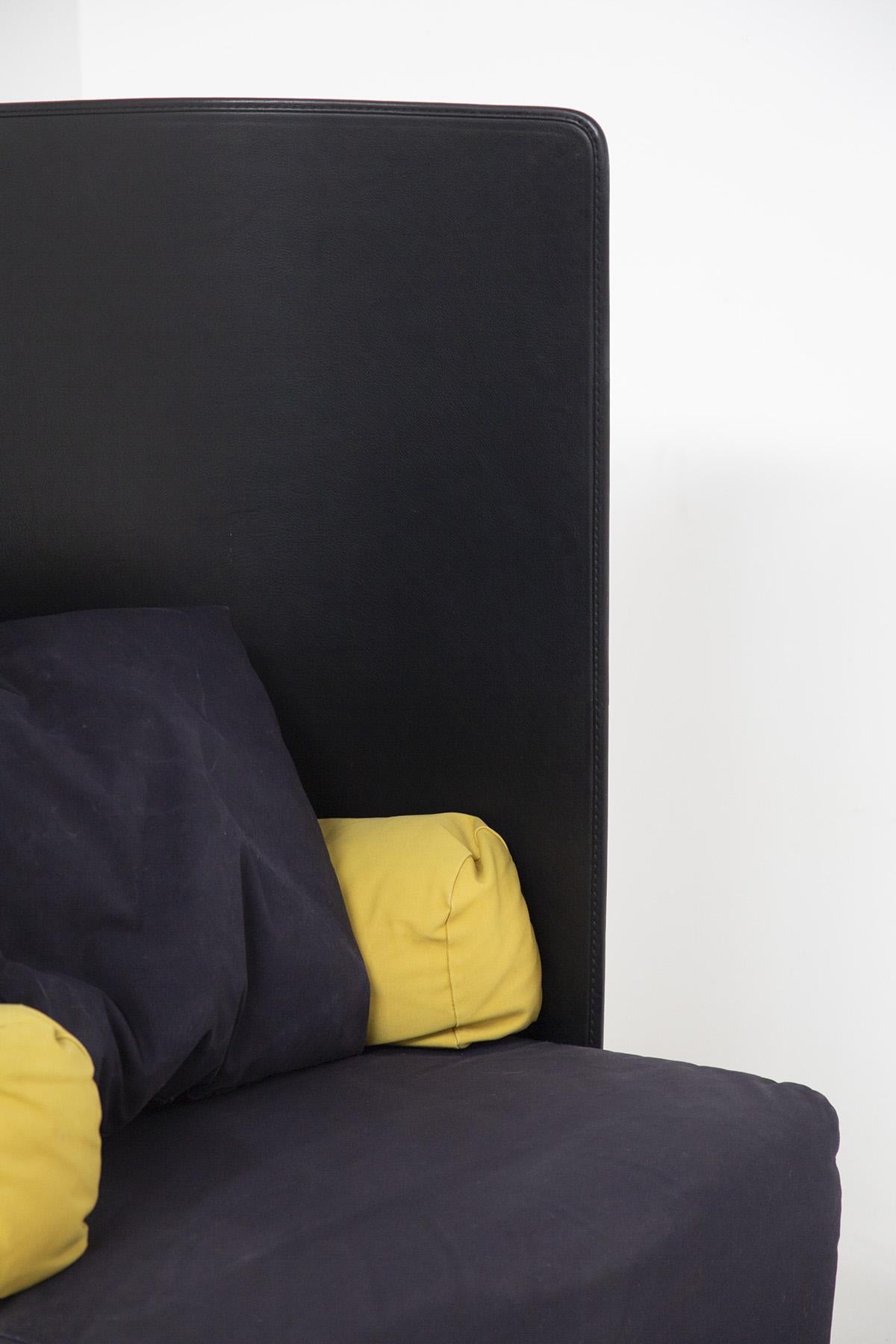 De Pas, D'Urbino and Zanotta Black and Yellow Armchairs For Sale 2