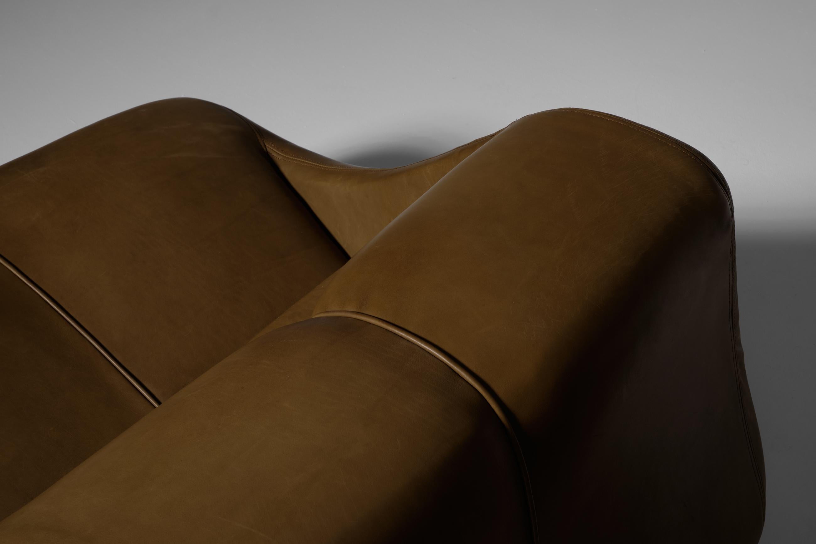 De Pas, D’Urbino & Lomazzi ‘Cuingam’ Lounge chairs, Set of two 2
