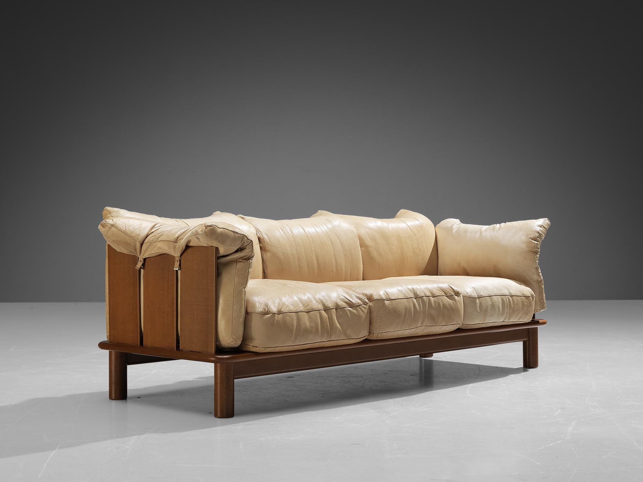 De Pas, D’Urbino & Lomazzi for Poltronova 'PITTI' Sofa in Beige Leather 2
