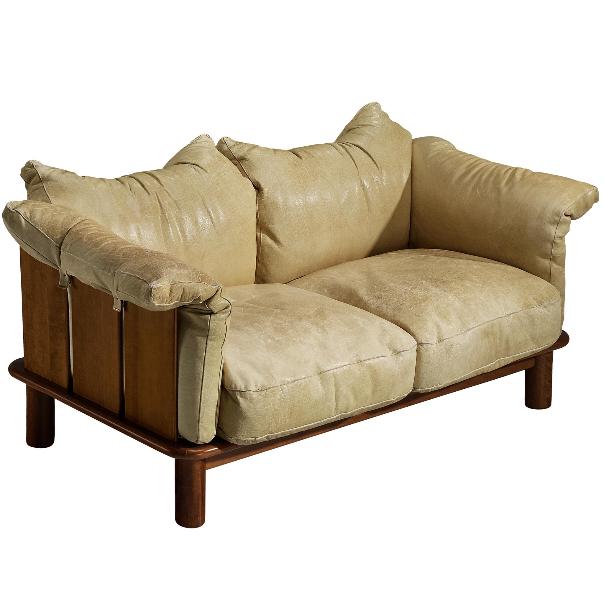 De Pas, D’Urbino & Lomazzi for Poltronova 'PITTI' Sofa in Leather and Walnut For Sale