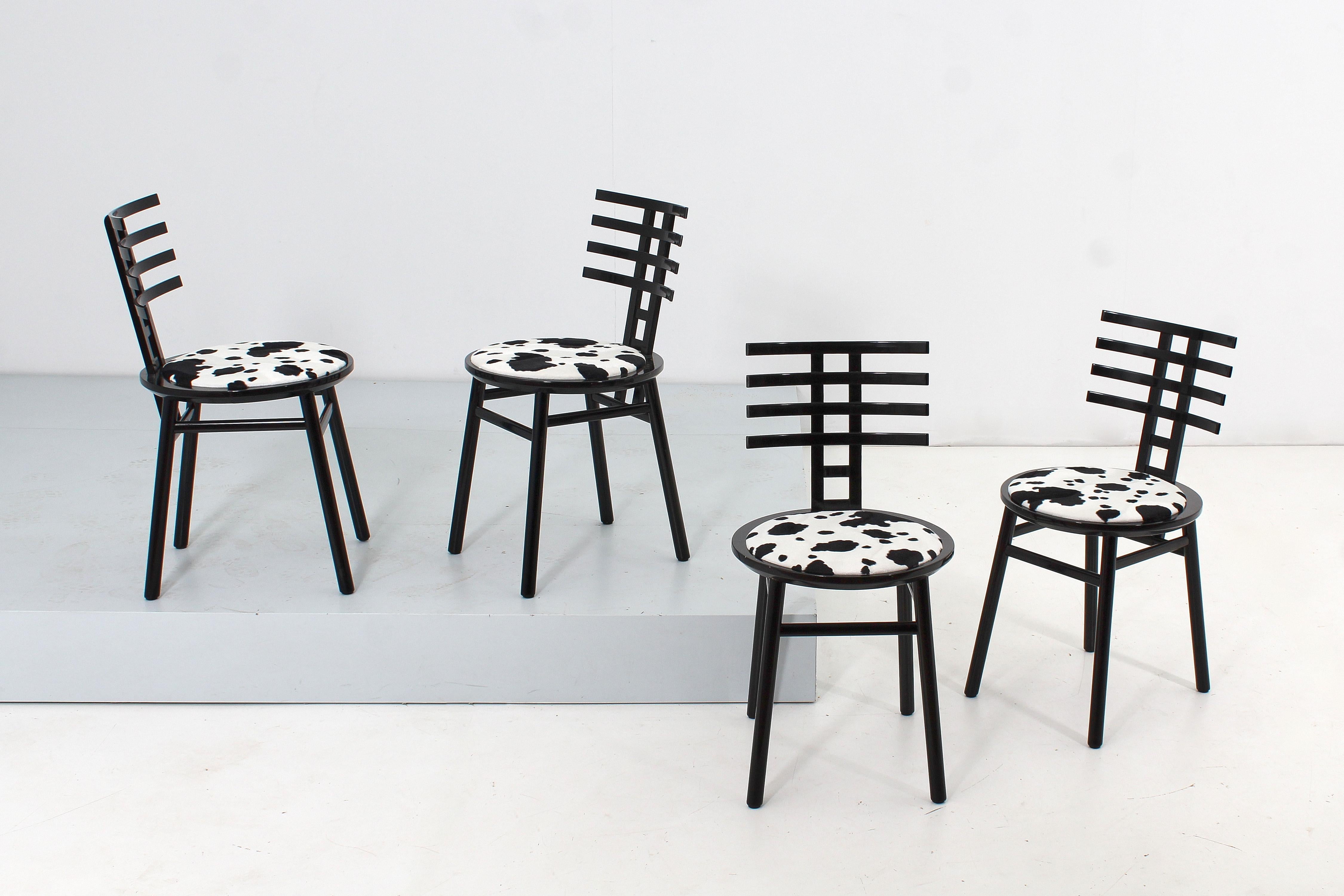 Originelles und elegantes Set von vier Stühlen, entworfen von De Pas, D'Urbino, Lomazzi, die zu der japanisch inspirierten Kollektion 