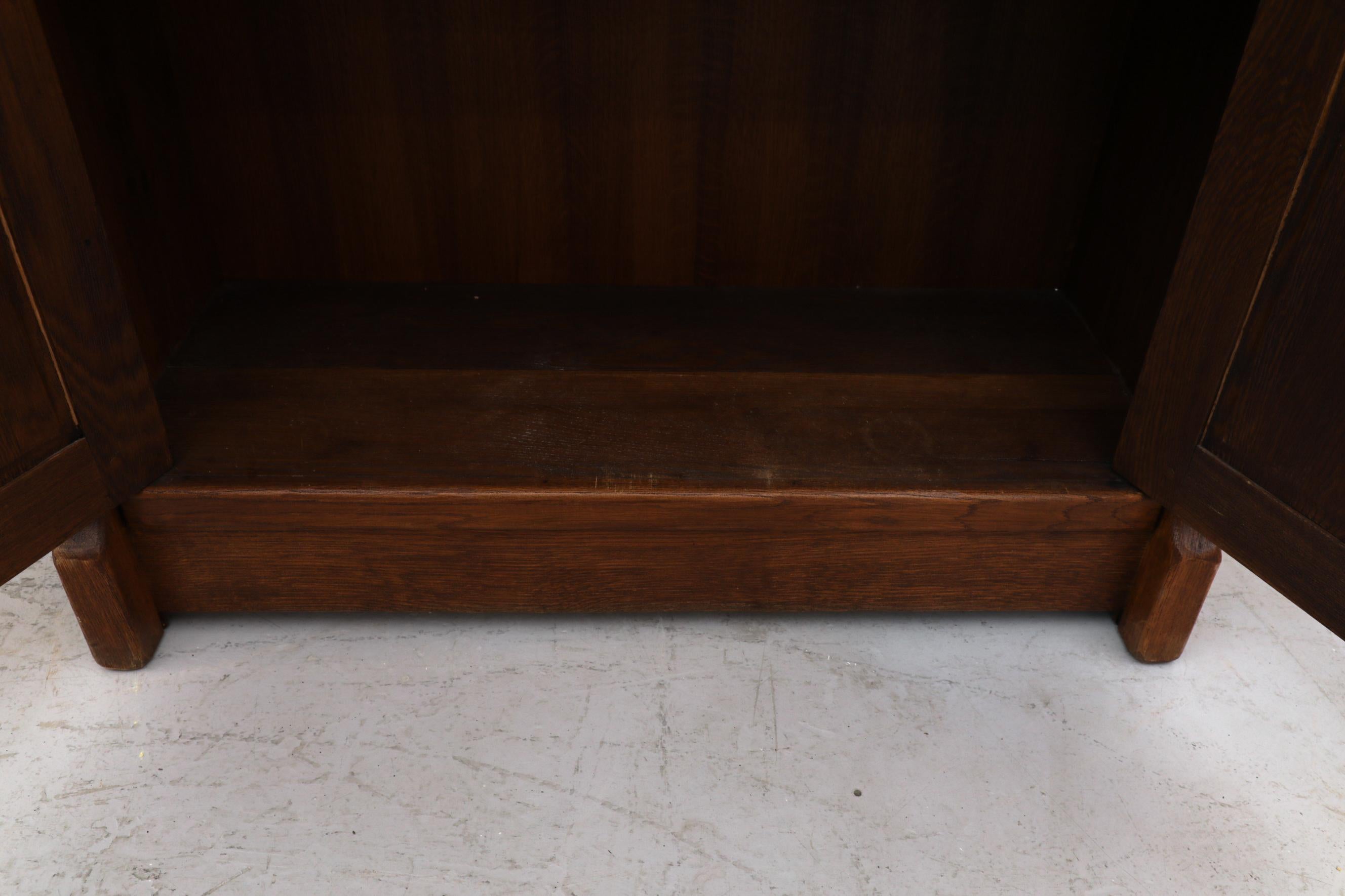 De Puydt Brutalist Oak Book Shelf with Lower Cabinet 9