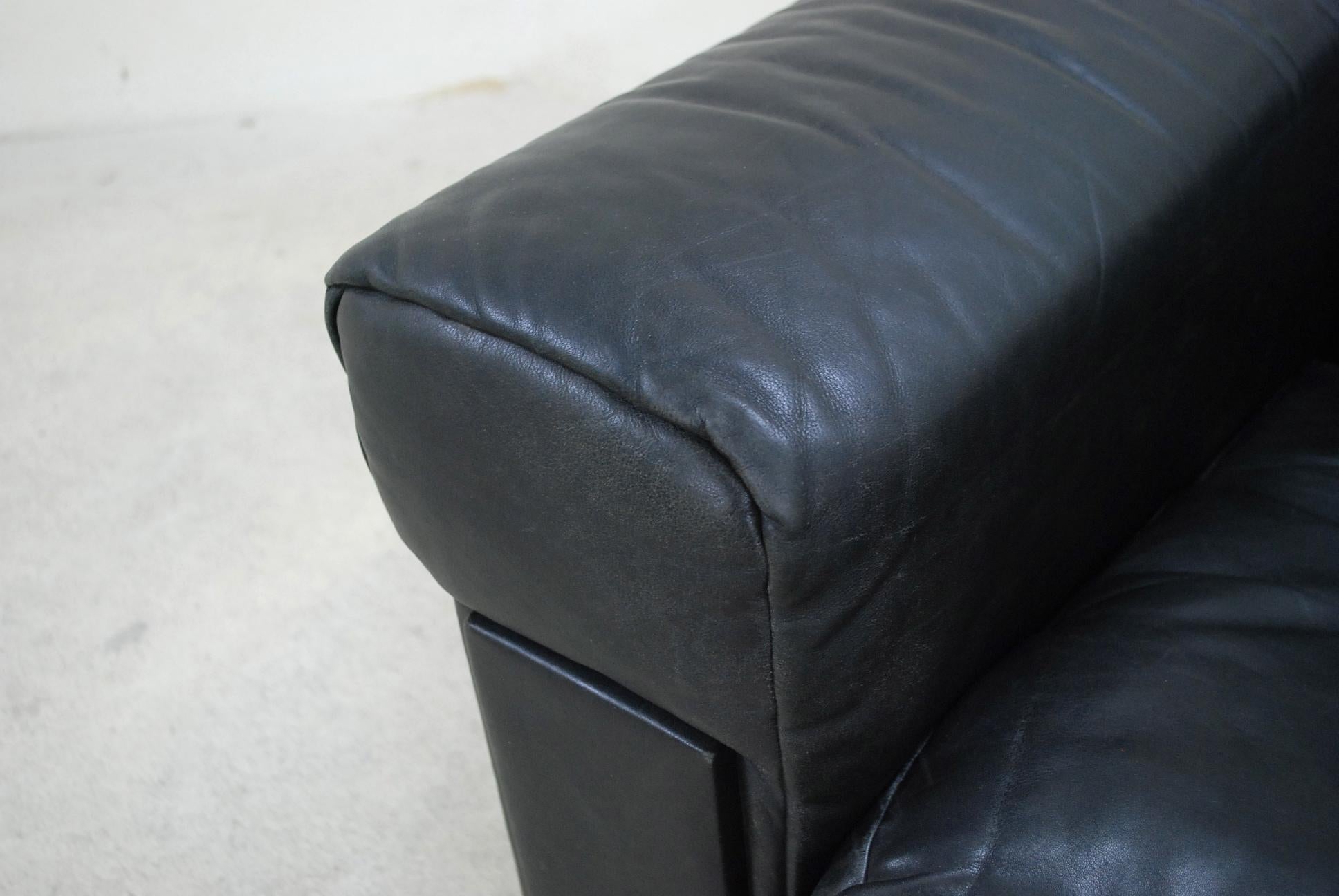 De Sede 2-Seat Sofa Black Leather Sofa, 1970 For Sale 5