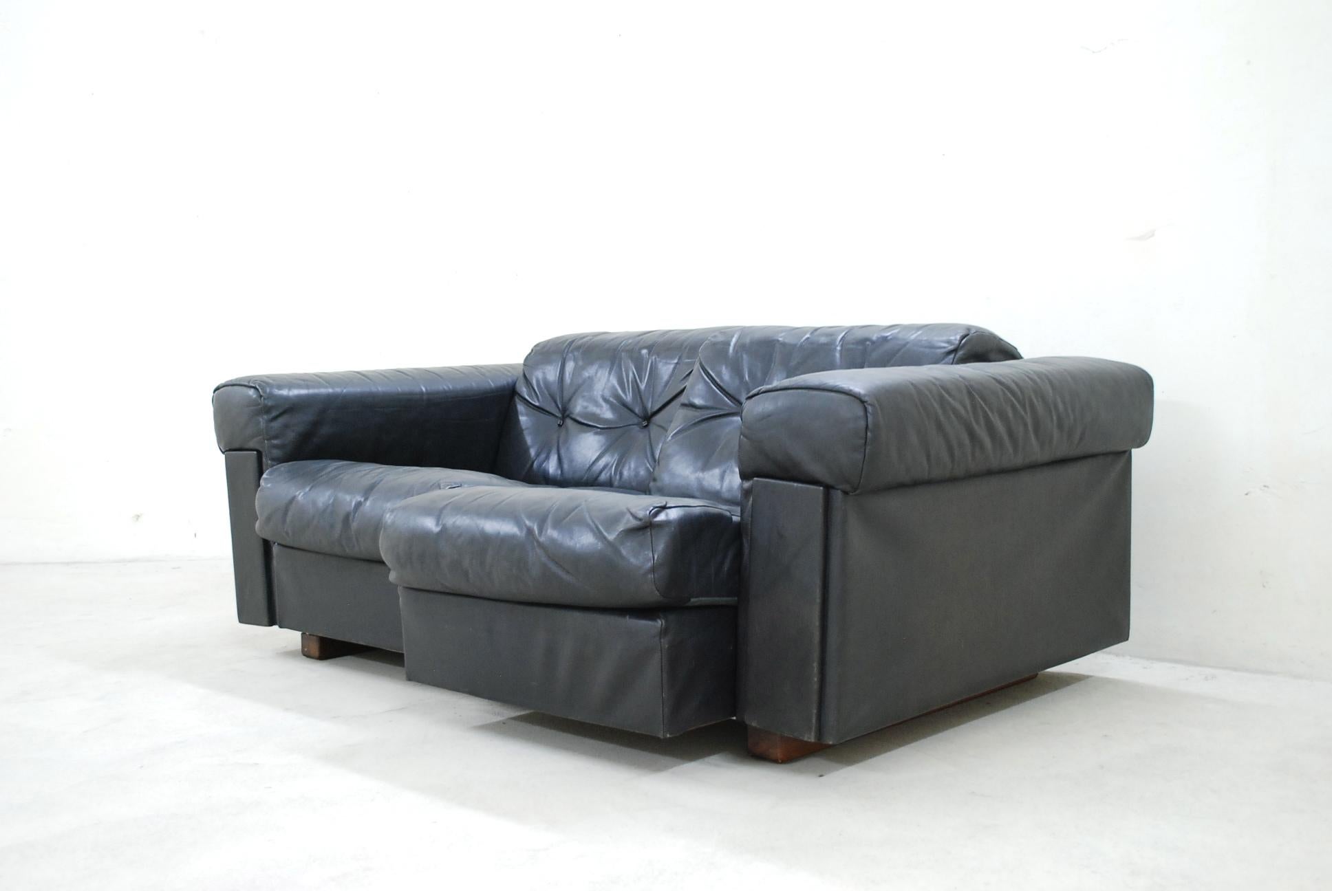 De Sede 2-Seat Sofa Black Leather Sofa, 1970 For Sale 9