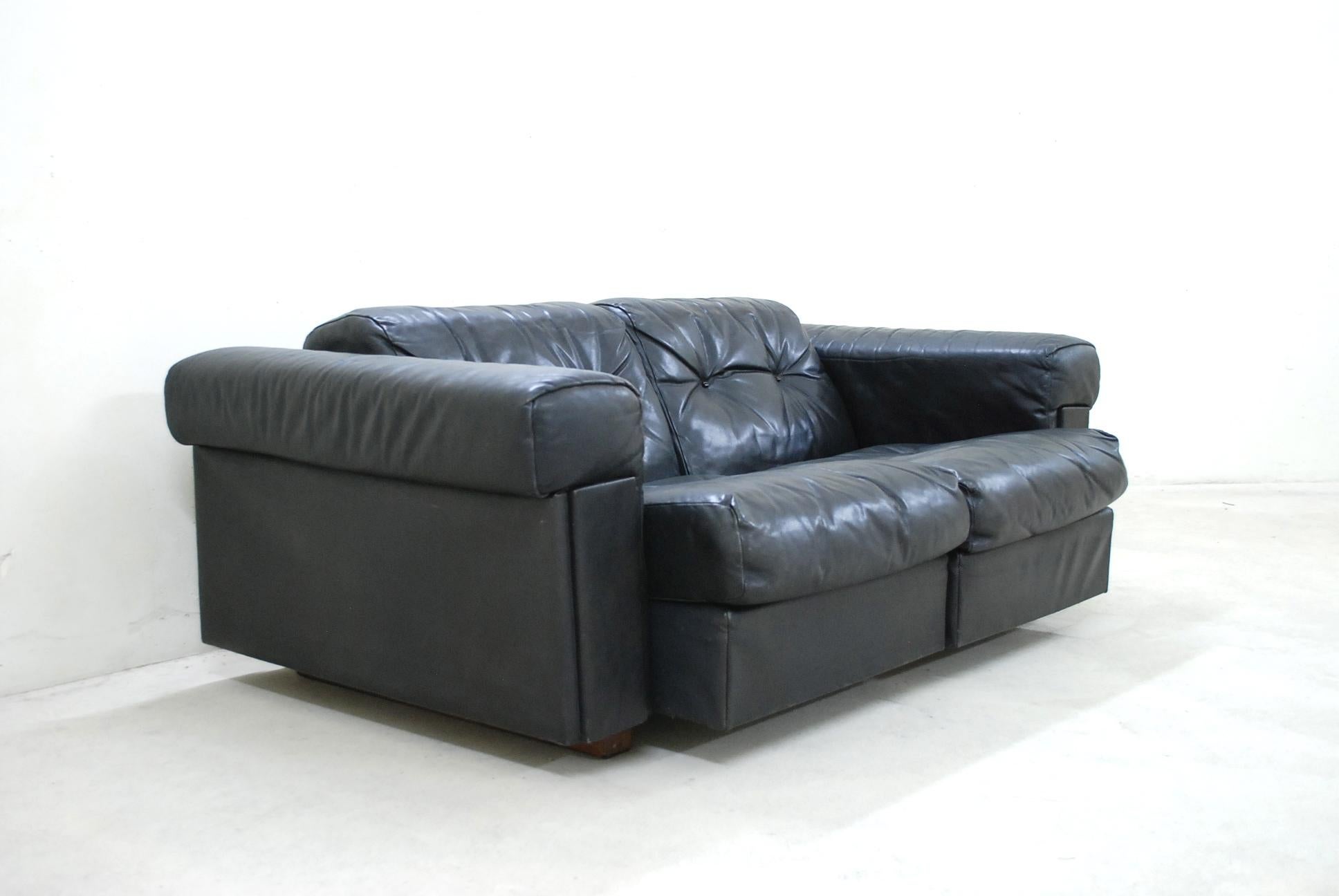 De Sede 2-Seat Sofa Black Leather Sofa, 1970 For Sale 10
