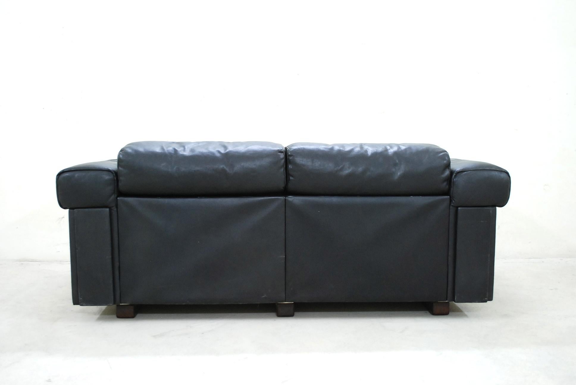 De Sede 2-Seat Sofa Black Leather Sofa, 1970 For Sale 13