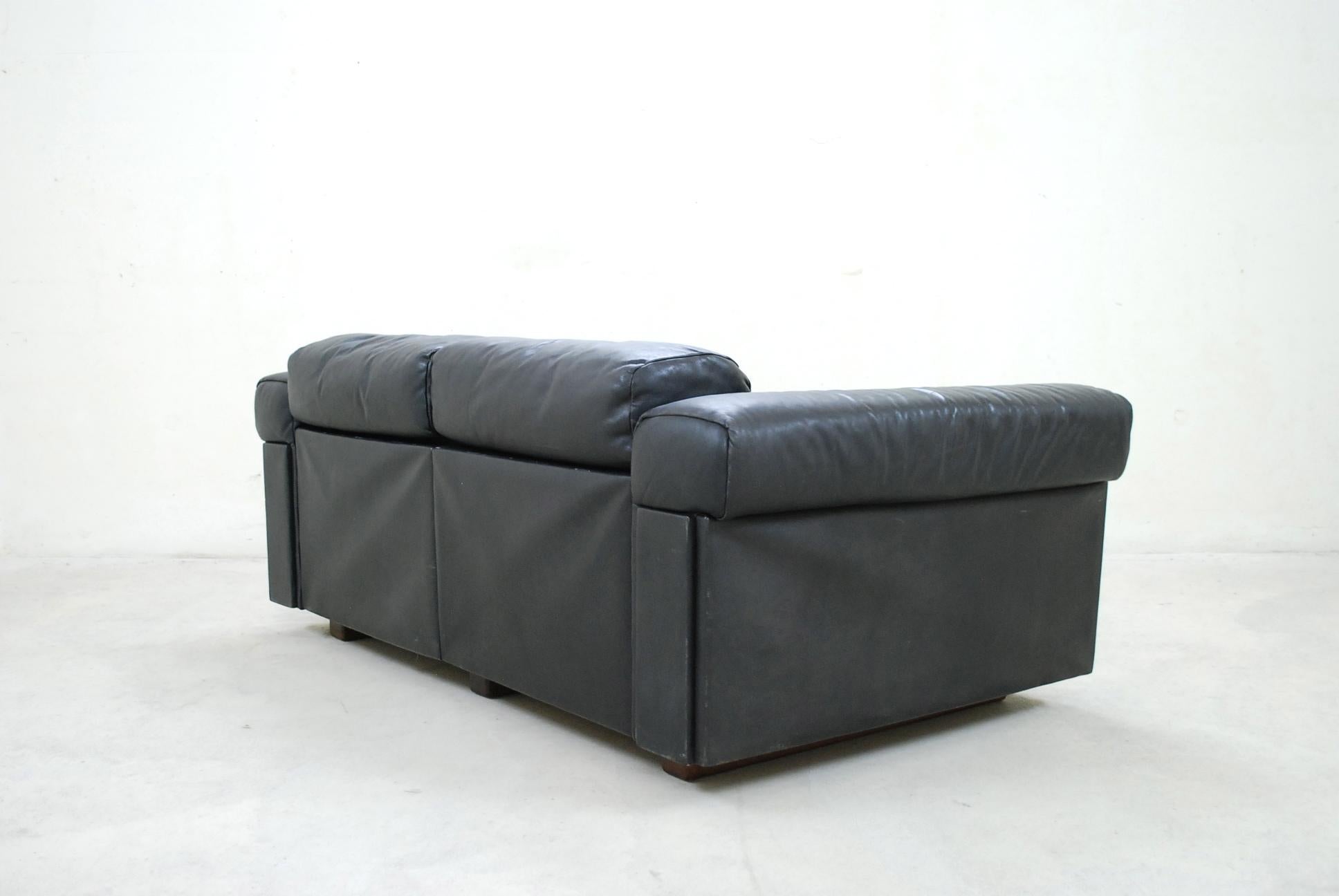 De Sede 2-Seat Sofa Black Leather Sofa, 1970 For Sale 14