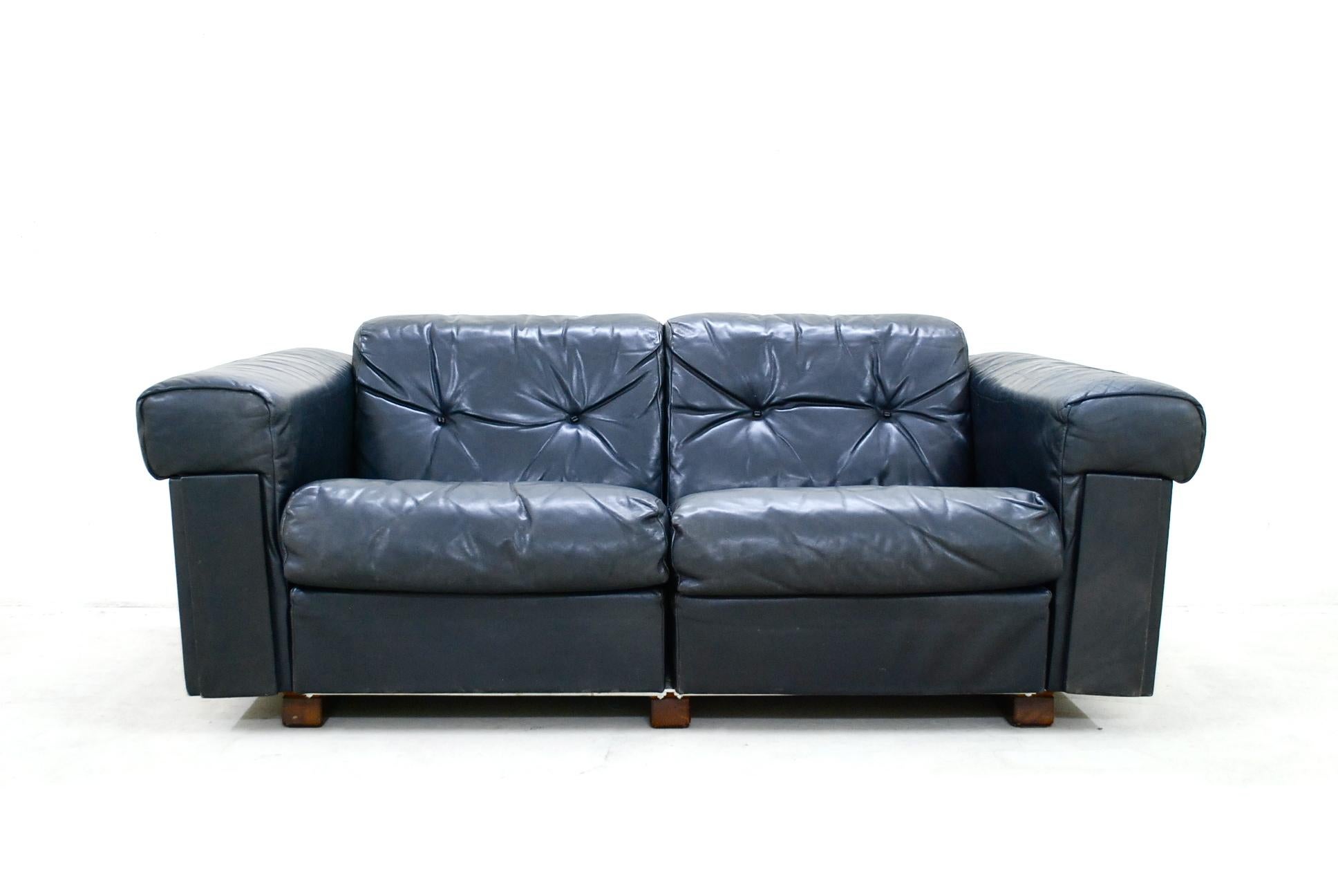 Mid-Century Modern De Sede 2-Seat Sofa Black Leather Sofa, 1970 For Sale