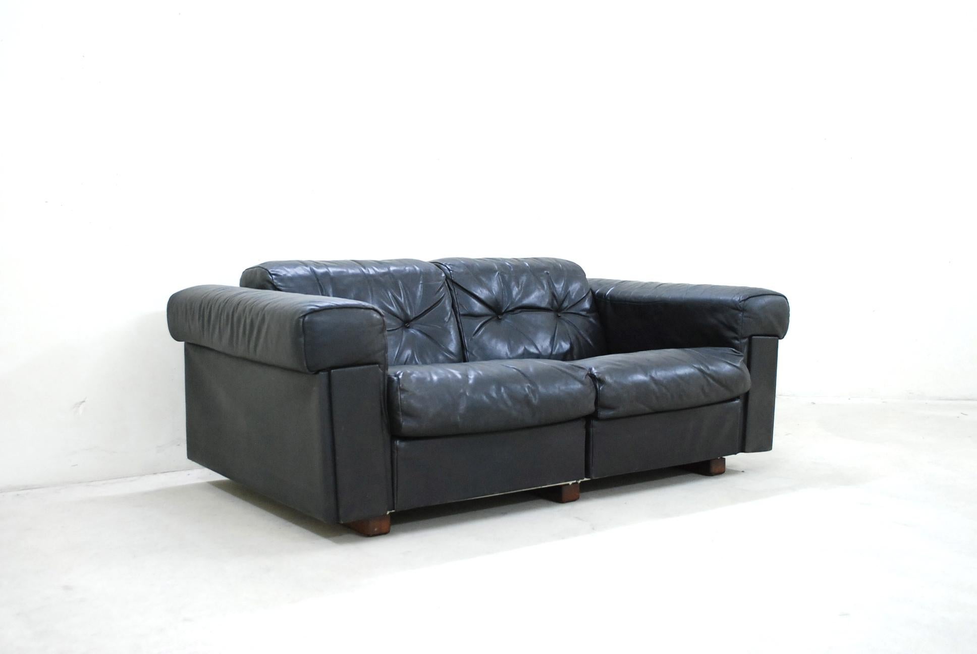 De Sede 2-Seat Sofa Black Leather Sofa, 1970 For Sale 2