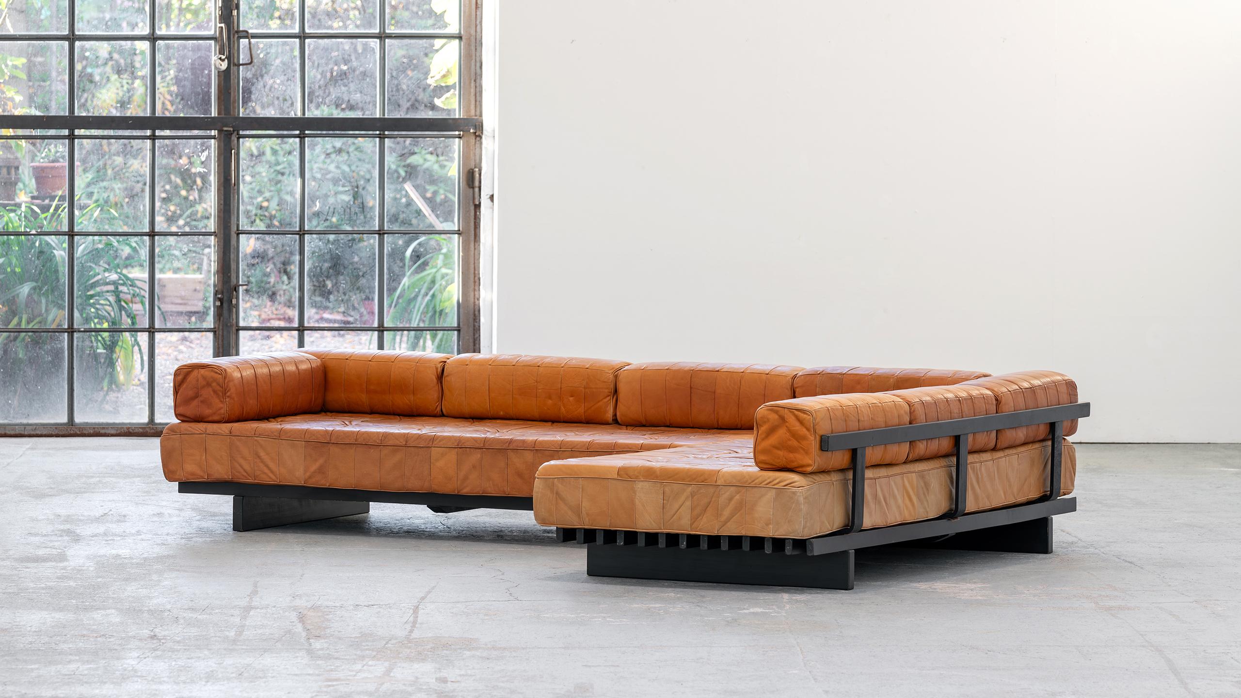 We offer you here 2 beautiful vintage daybeds, model DS80 by De Sede - the design was developed by the De Sede design team in 1969. 
Both pieces were purchased approx. in 1978 together by an architect and have not been separated since. accordingly,