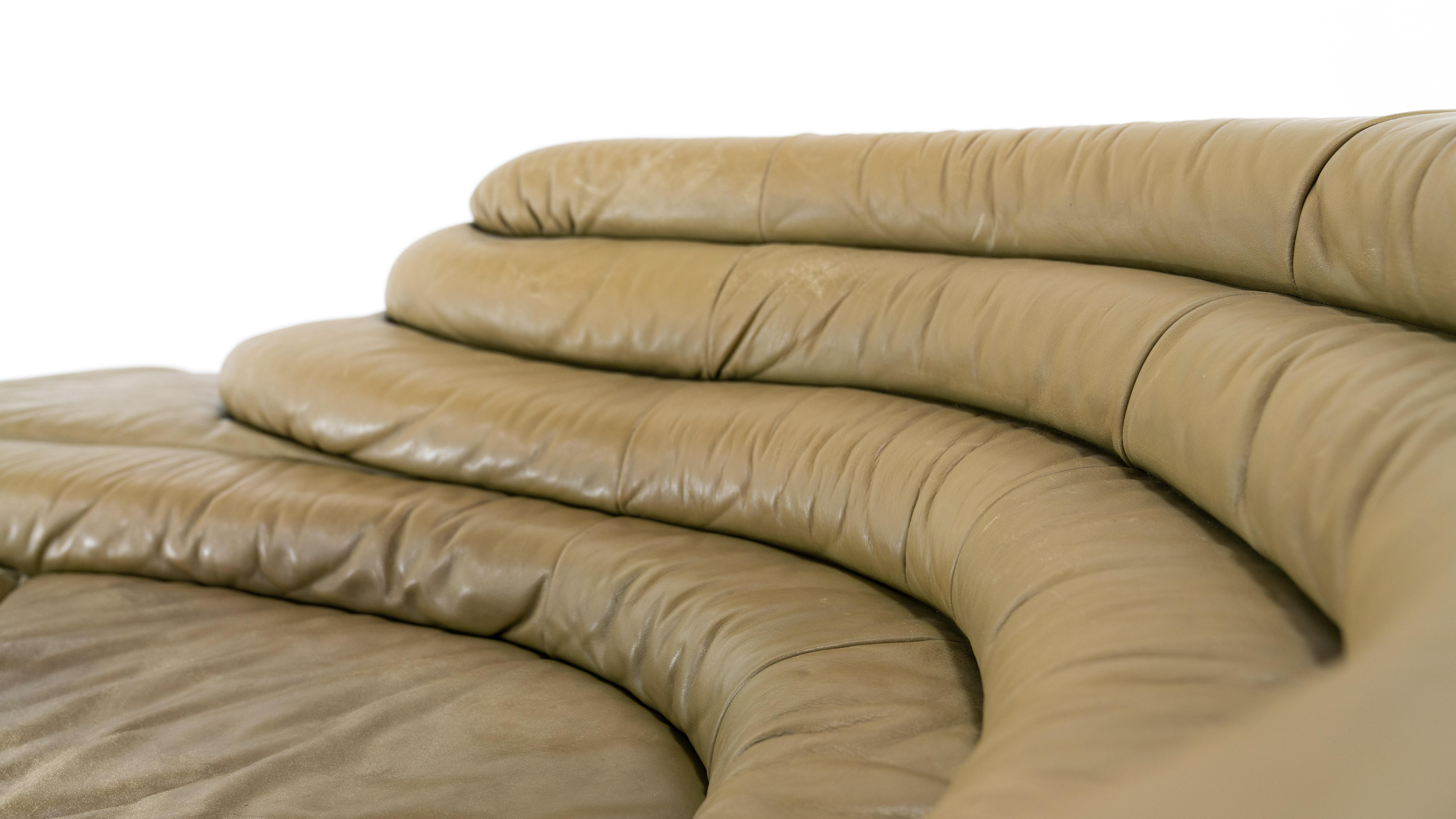 De Sede, 2 Terrazza Sofa DS1025 in Leather by Ubald Klug & Ueli Berger in 1972 2