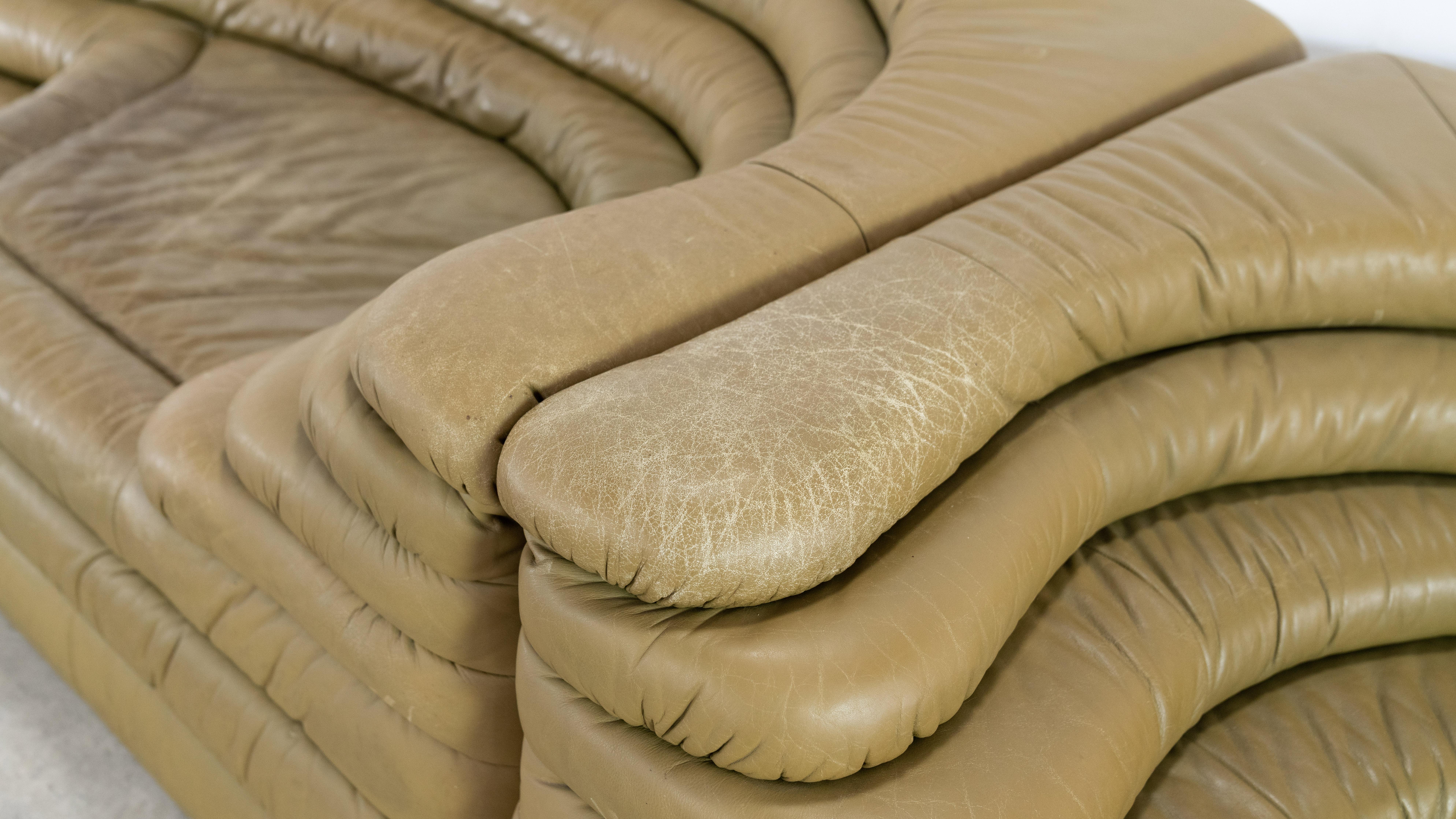 De Sede, 2 Terrazza Sofa DS1025 in Leather by Ubald Klug & Ueli Berger in 1972 3