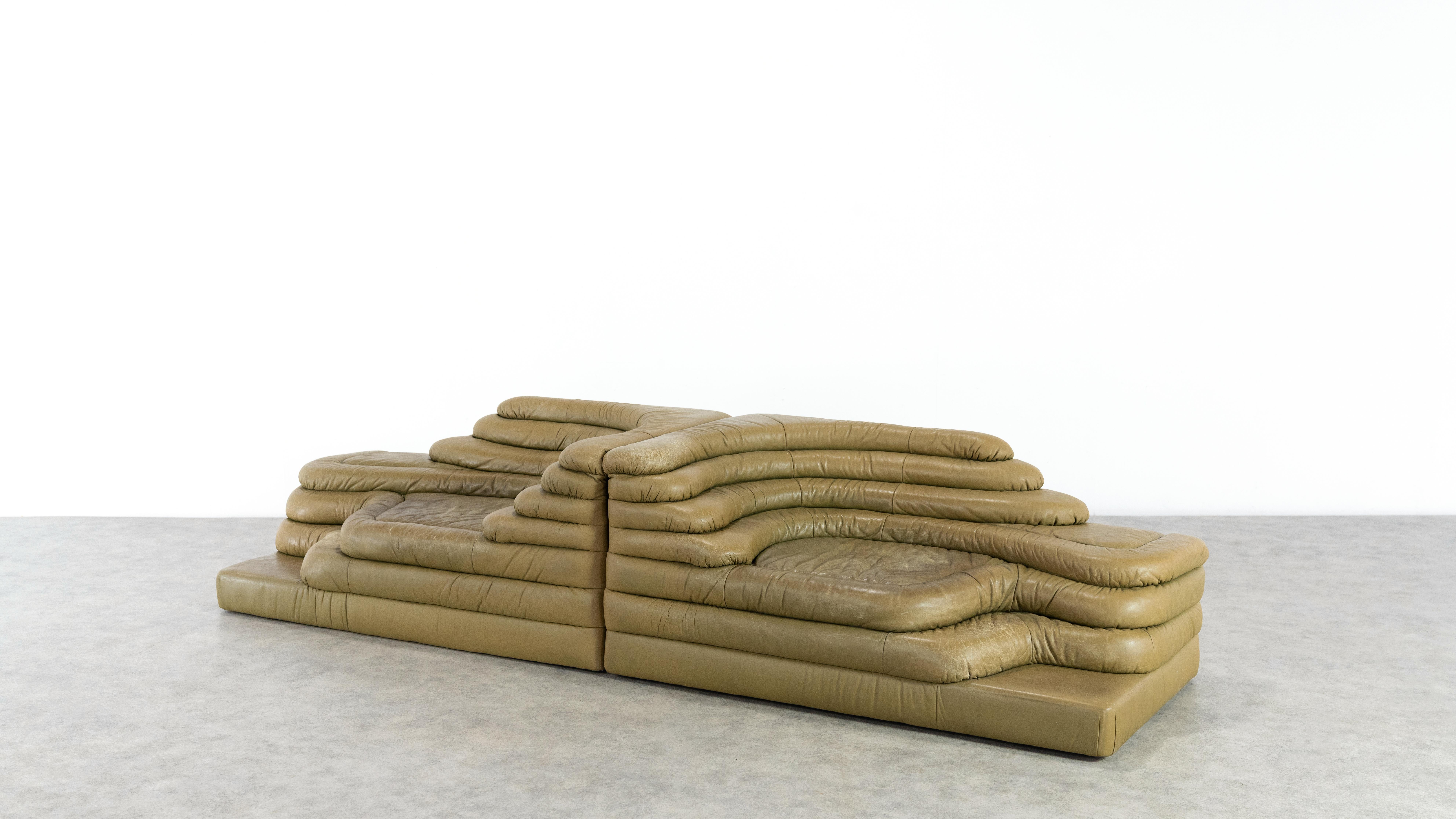 De Sede, 2 Terrazza Sofa DS1025 in Leather by Ubald Klug & Ueli Berger in 1972 6