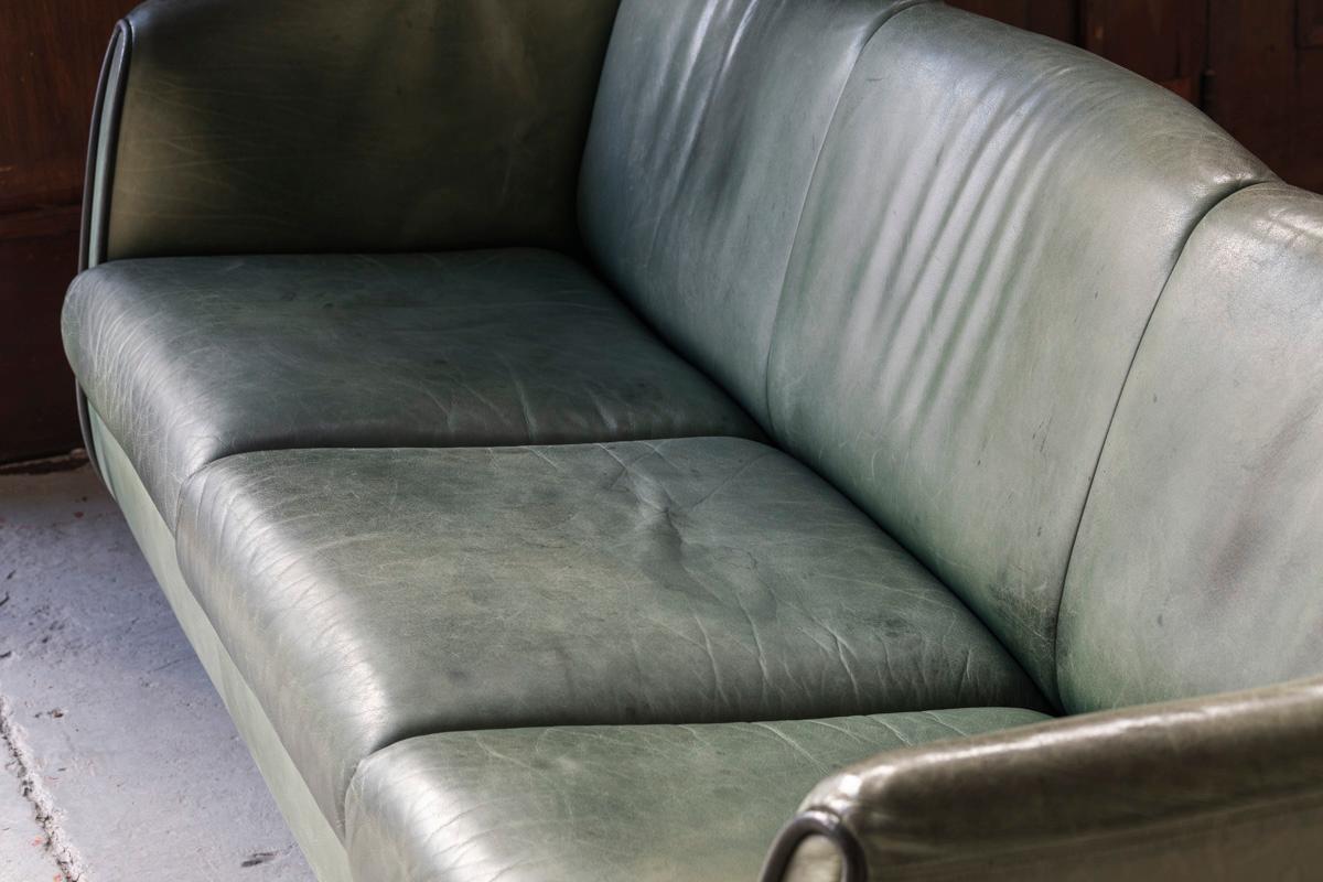 De Sede 3-Seater Sofa in Green Leather, Switzerland, 1970’s 12