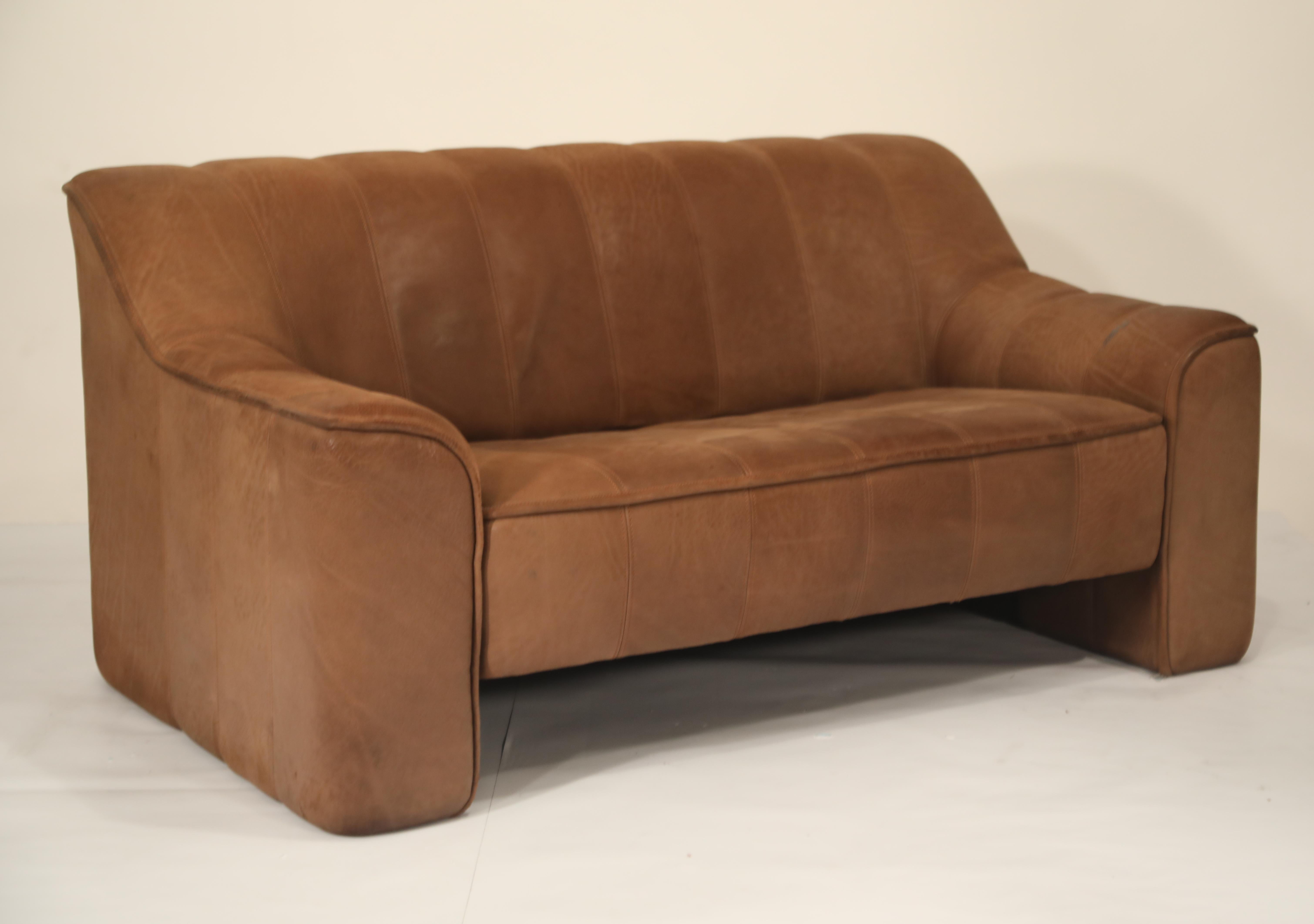 Scandinavian Modern De Sede Aged Buffalo Leather DS-44 Adjustable Loveseat Sofa, 1970s