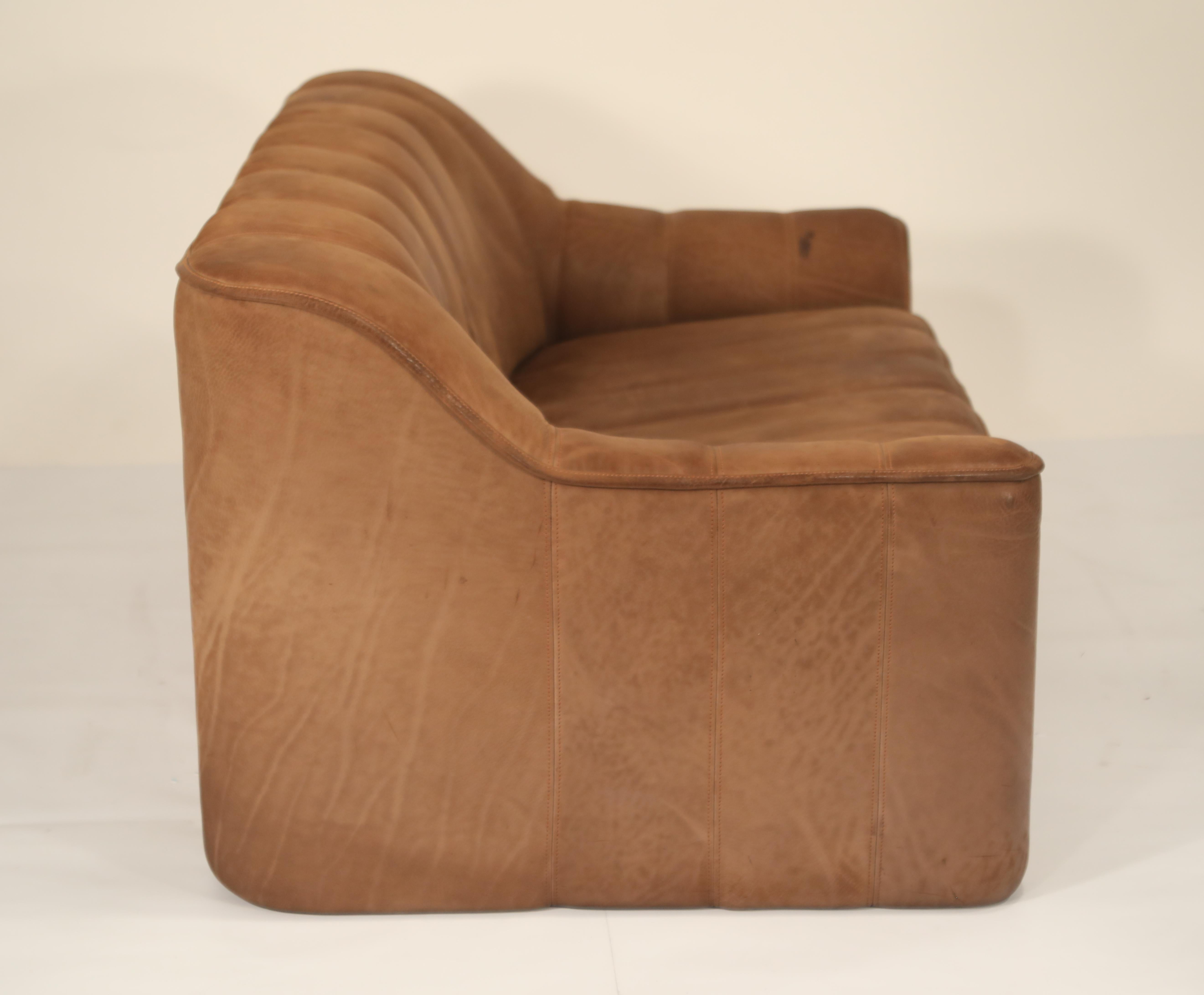 Swiss De Sede Aged Buffalo Leather DS-44 Adjustable Loveseat Sofa, 1970s