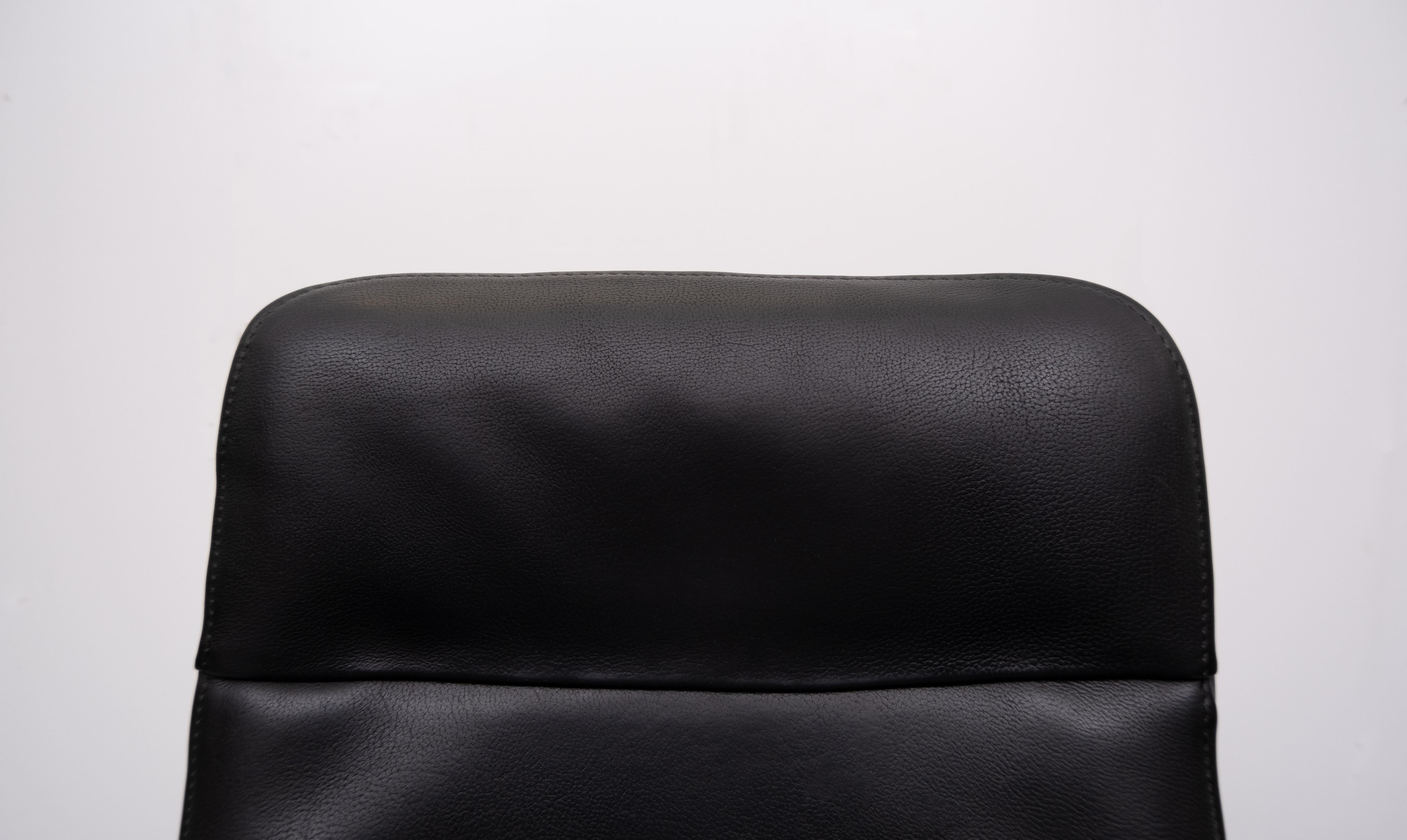 Swiss De Sede Black Leather Lounge Chair Model DS-50