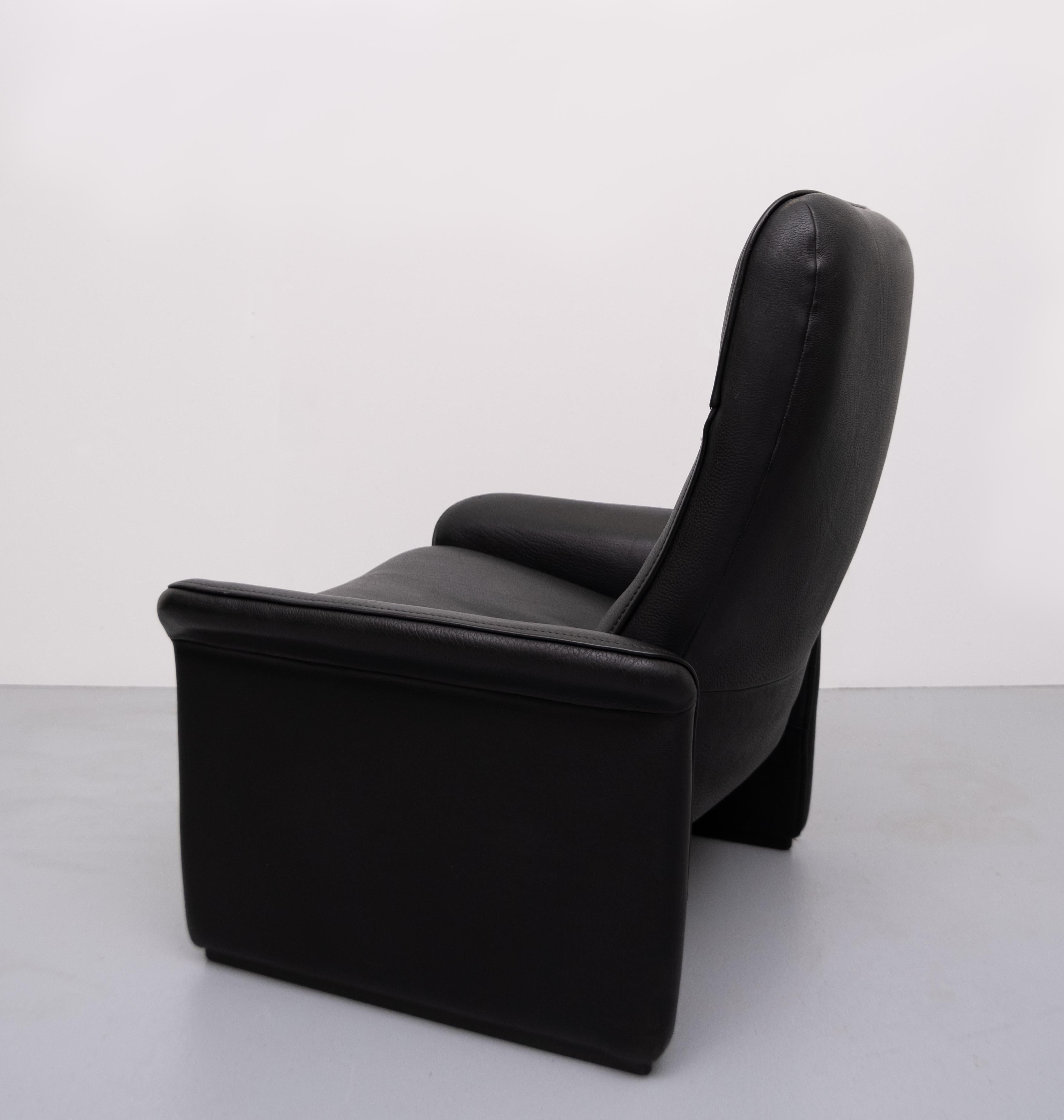 De Sede Black Leather Lounge Chair Model DS-50 3