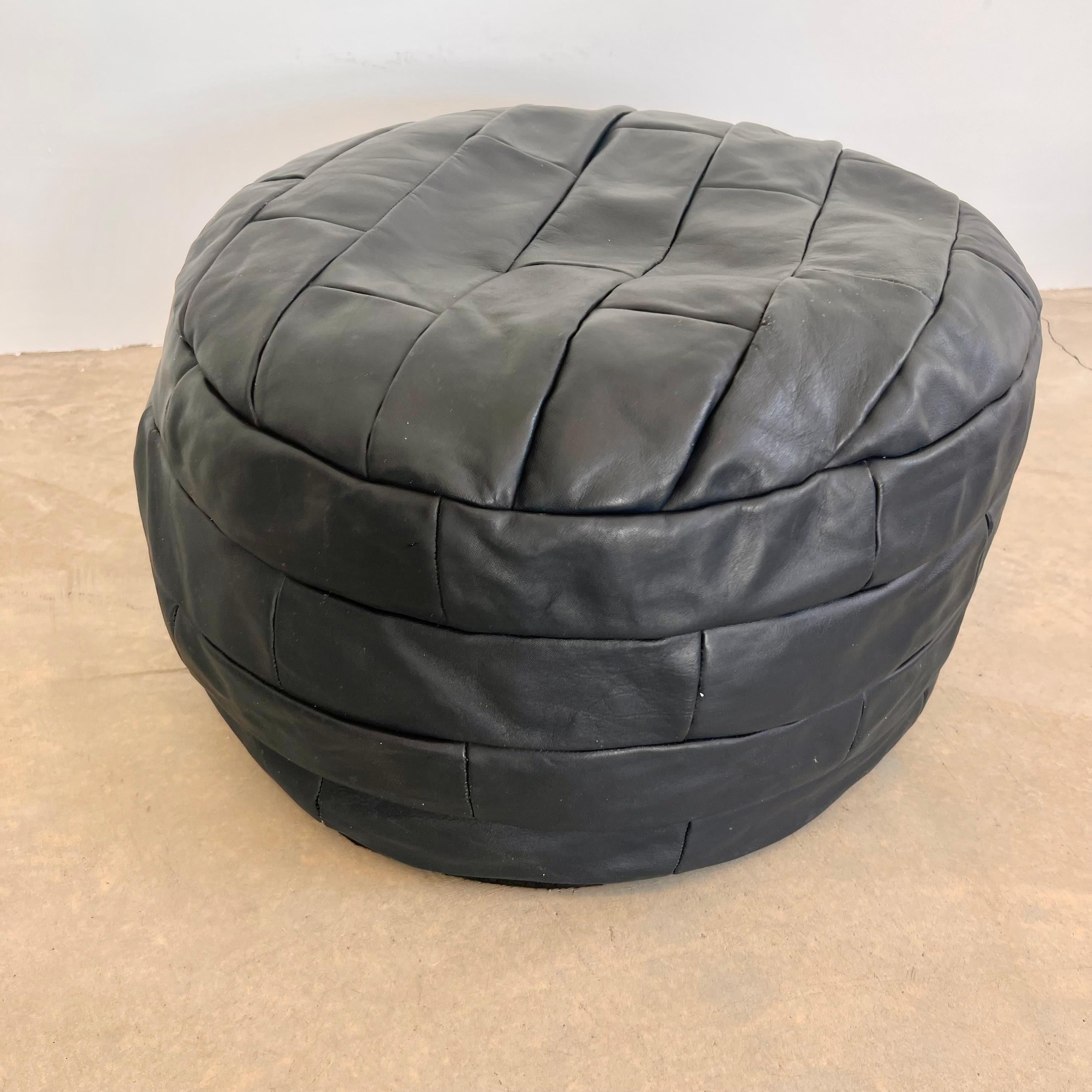 De Sede Black Leather Patchwork Ottoman, 1960s Switzerland In Good Condition For Sale In Los Angeles, CA