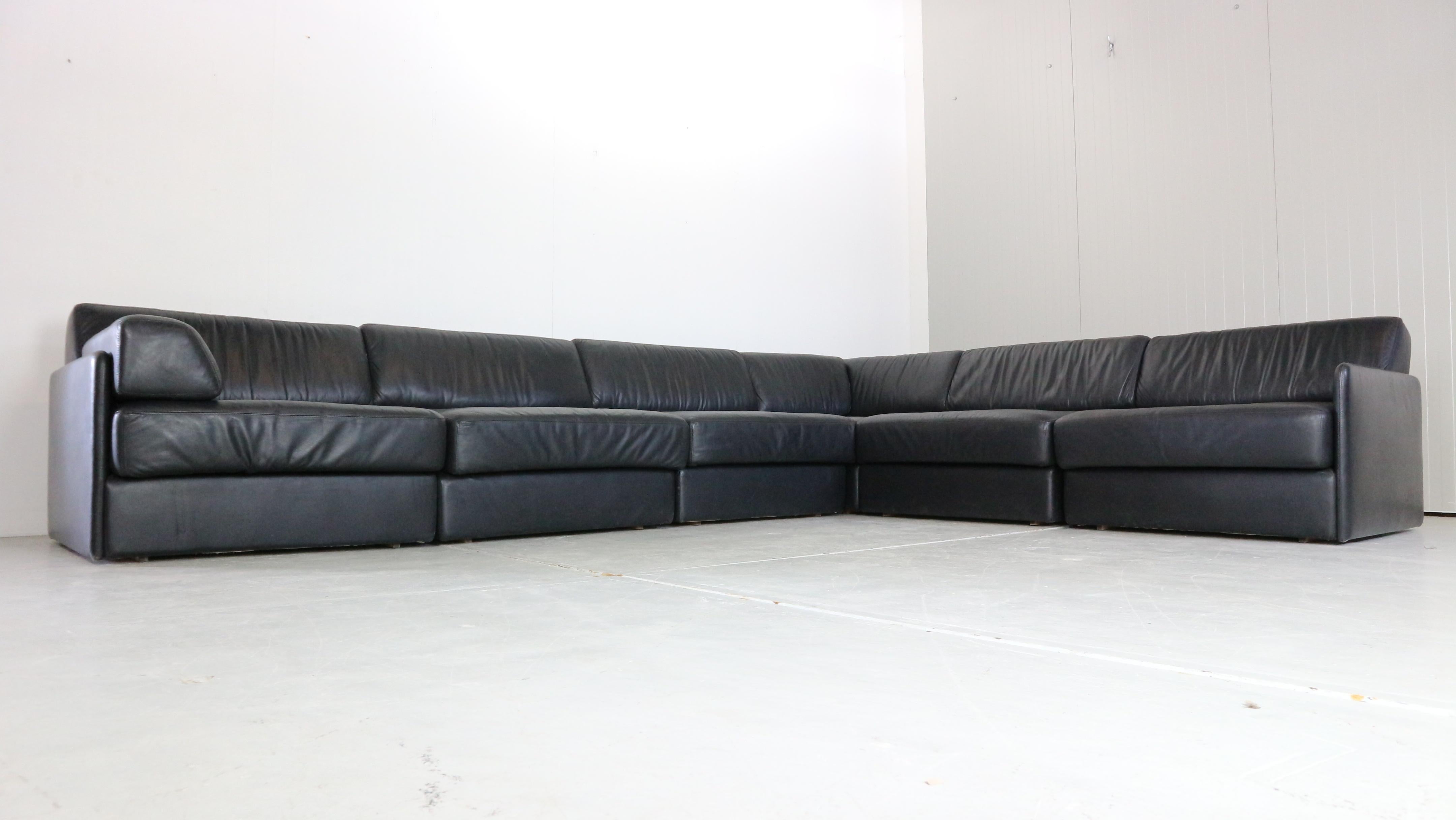 Mid-Century Modern Black Leather Sectional Six-Seater Sofa, 1970s 
