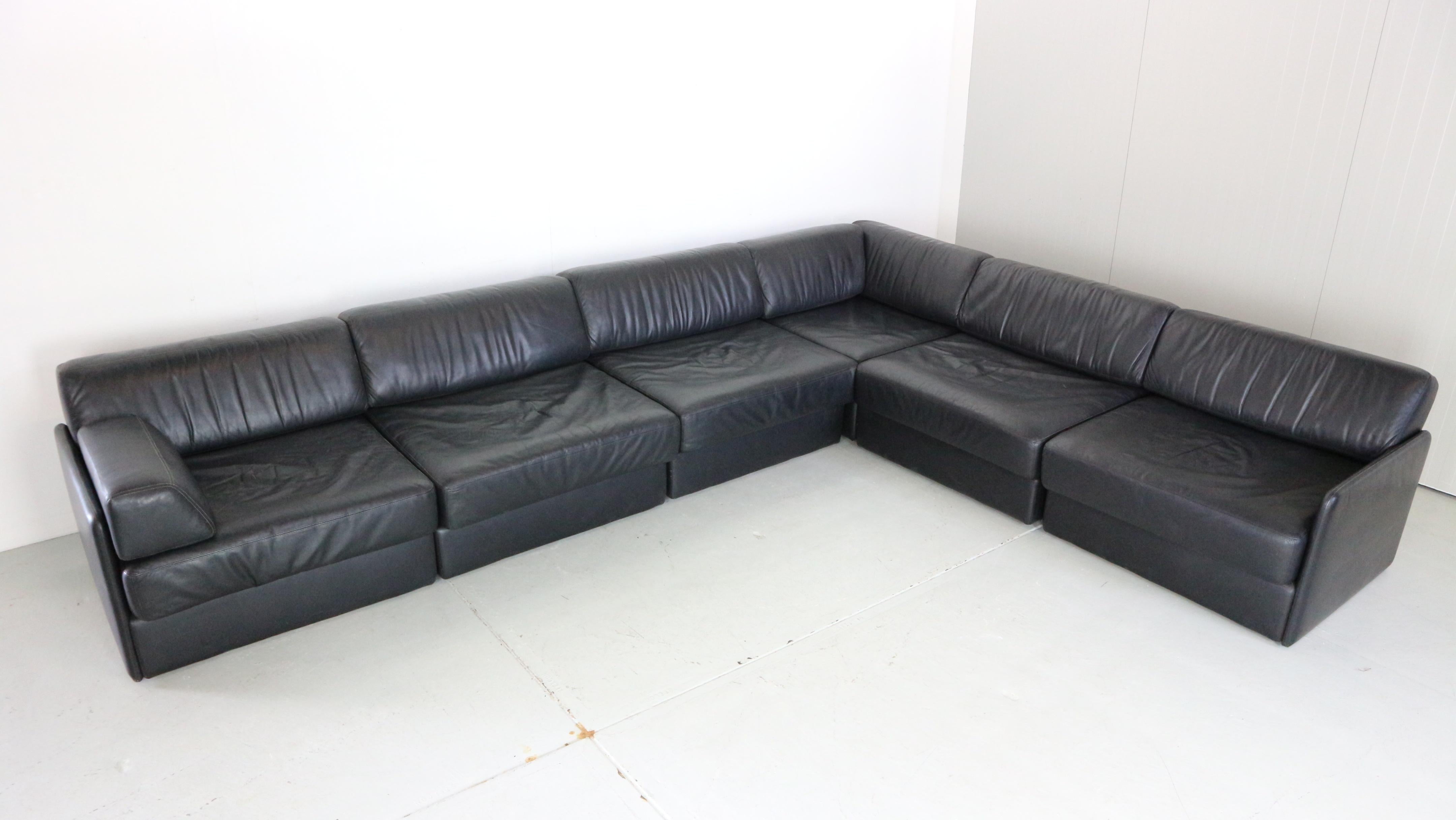 Black Leather Sectional Six-Seater Sofa, 1970s  In Good Condition In The Hague, NL