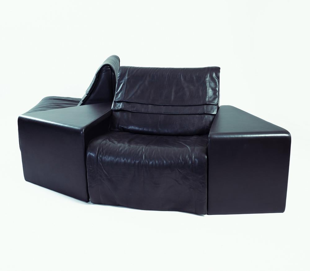 Fin du 20e siècle Ensemble de salon modulaire noir De Sede 10 éléments d'assise et table  en vente