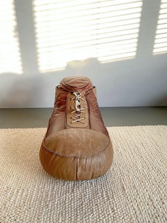 De Sede Boxing Shoe Midcentury Leather Pouf, Ottoman, 1970s, Switzerland