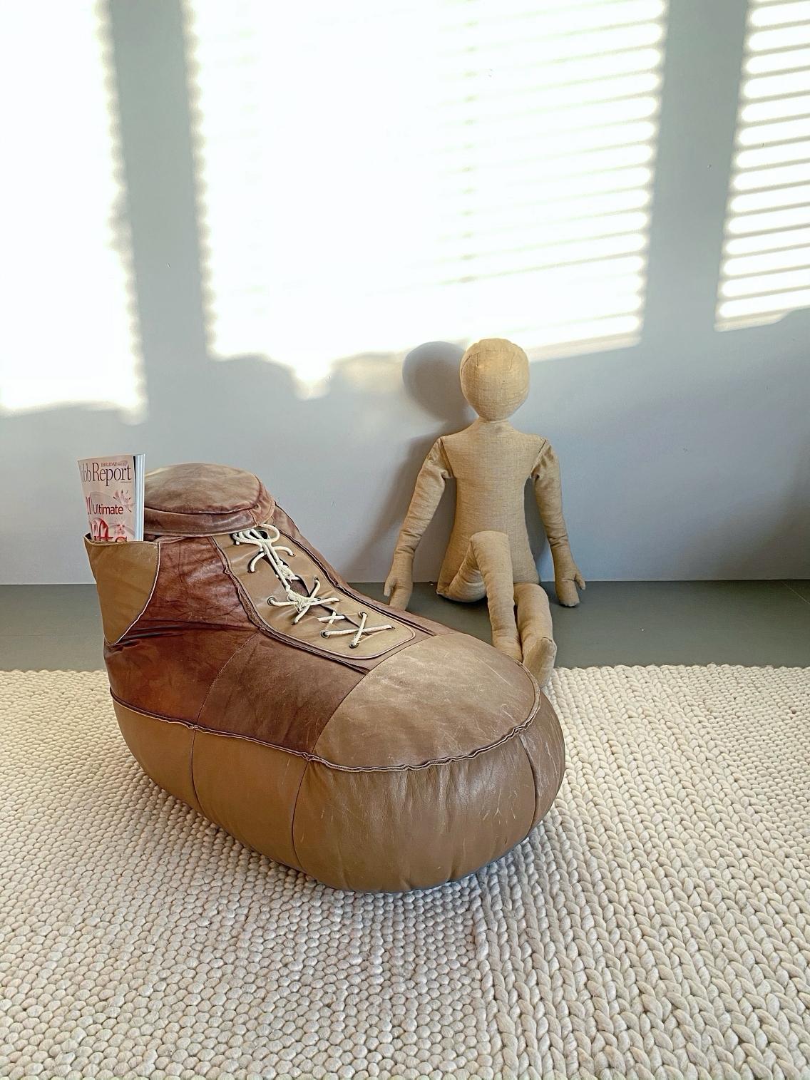 Mid-Century Modern De Sede Boxing Shoe Midcentury Leather Pouf, Ottoman, 1970s, Switzerland