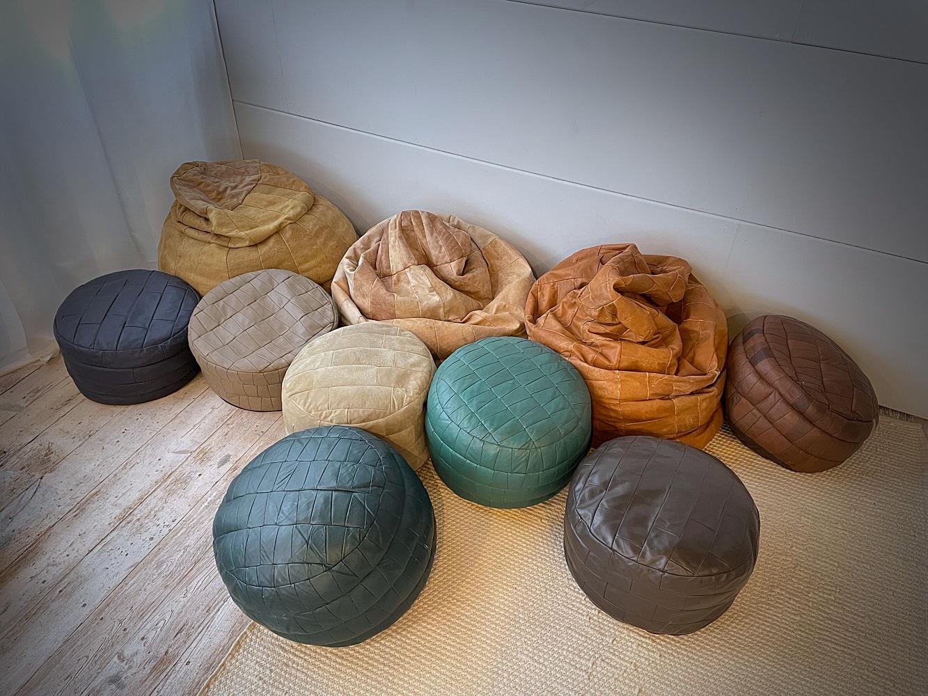 De Sede British Racing Green Patchwork Leather Pouf, Ottoman, DeSede Switzerland In Good Condition For Sale In Biebergemund, Hessen