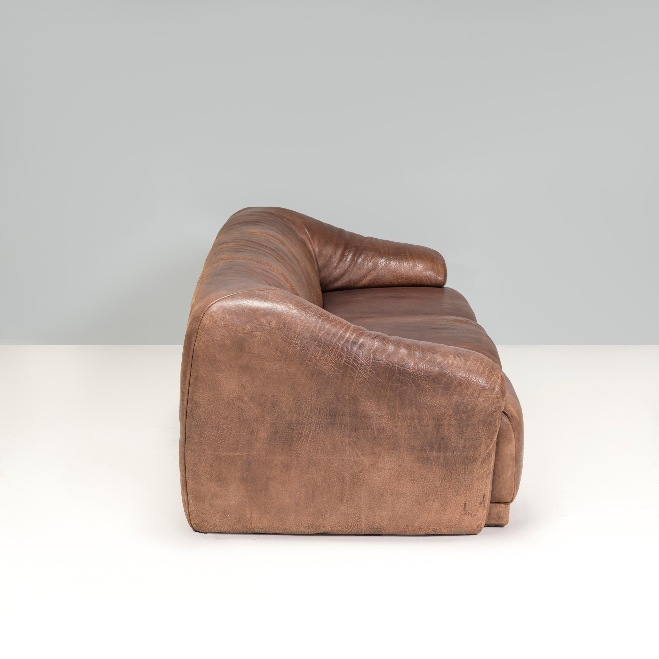 De Sede Brown Buffalo Leather Three Seater, 1970s In Good Condition For Sale In London, GB