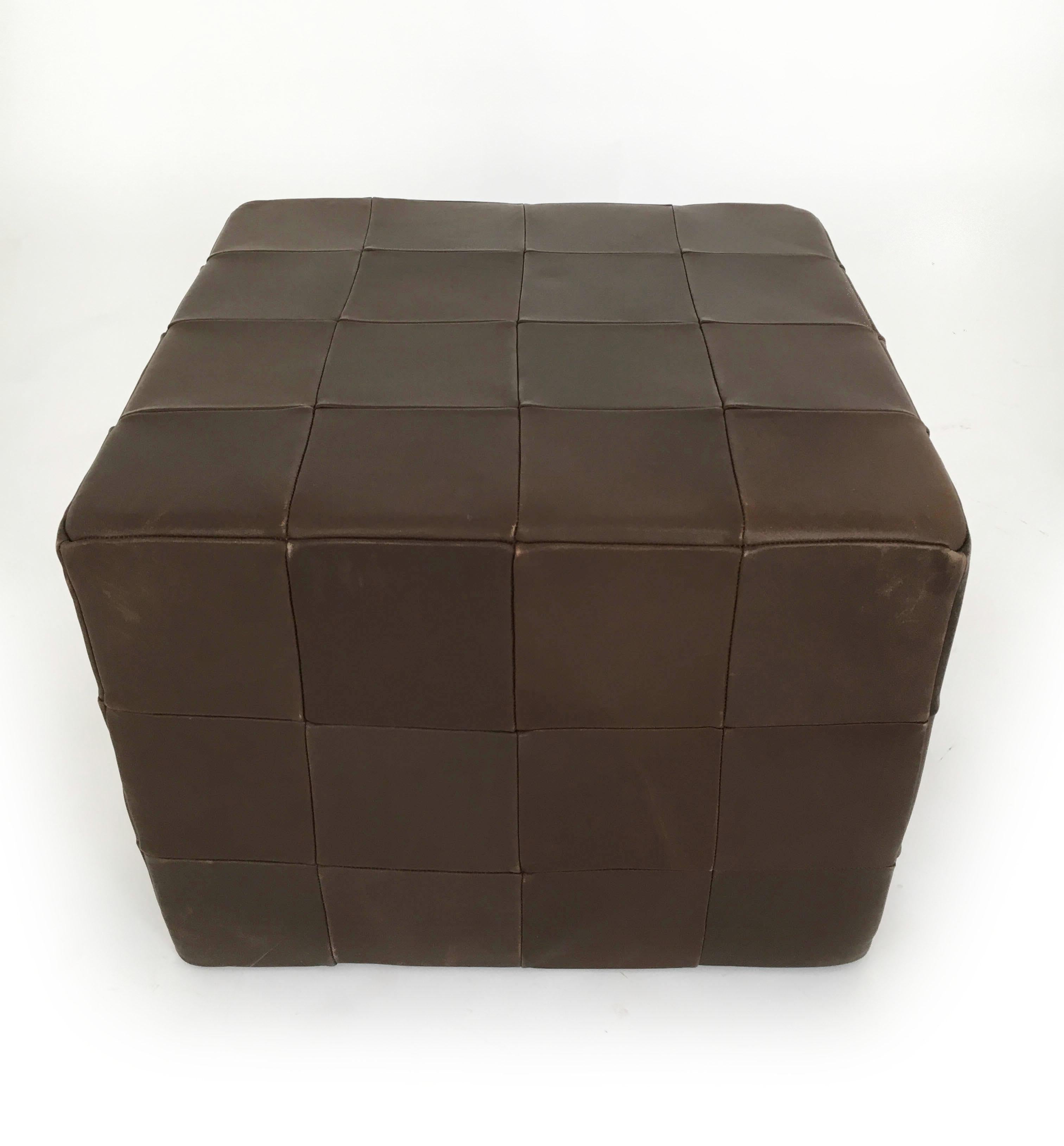 A pair leather patchwork cubes ottomans by De Sede, Switzerland 1970s. Brown leather in very good vintage condition. 