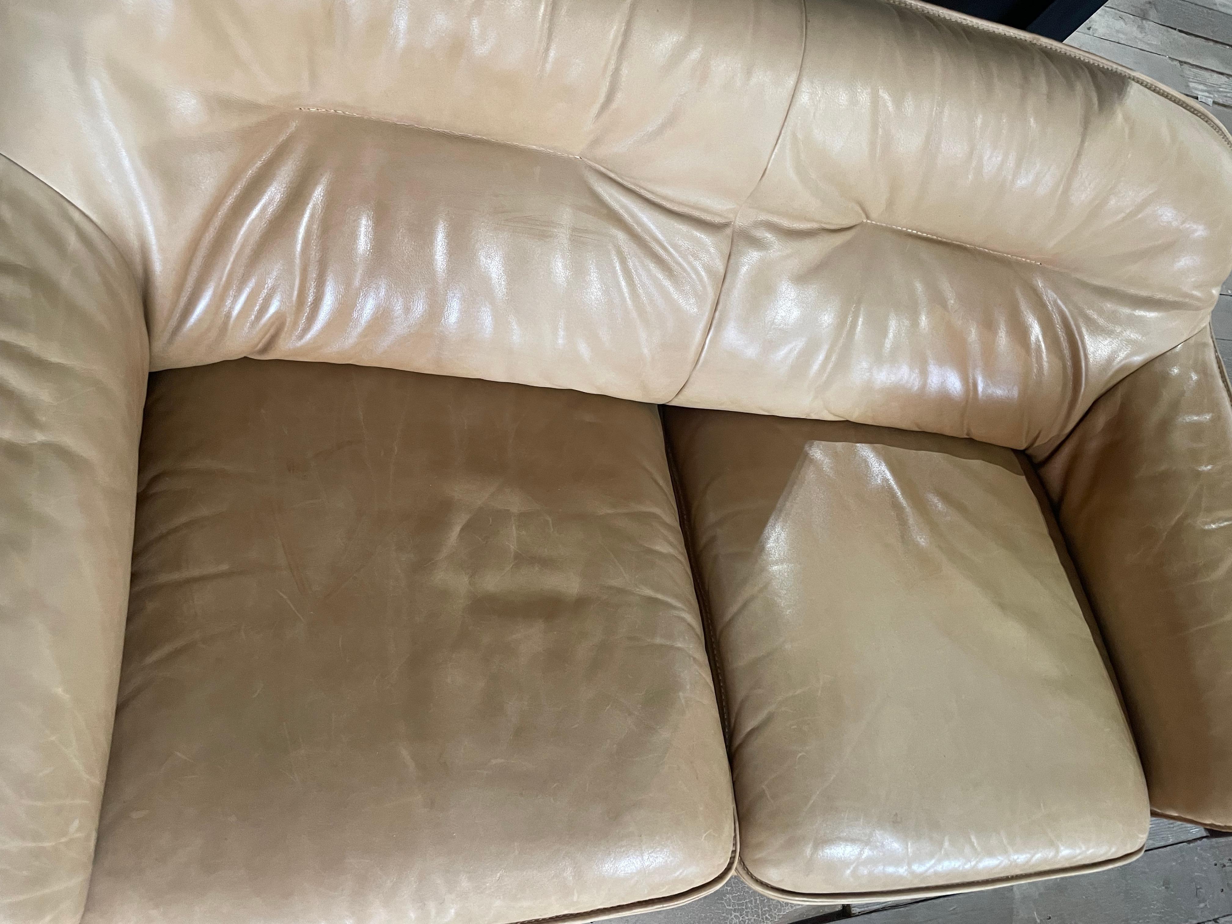 De Sede Camel Leather Sofa In Good Condition In San Angelo, TX