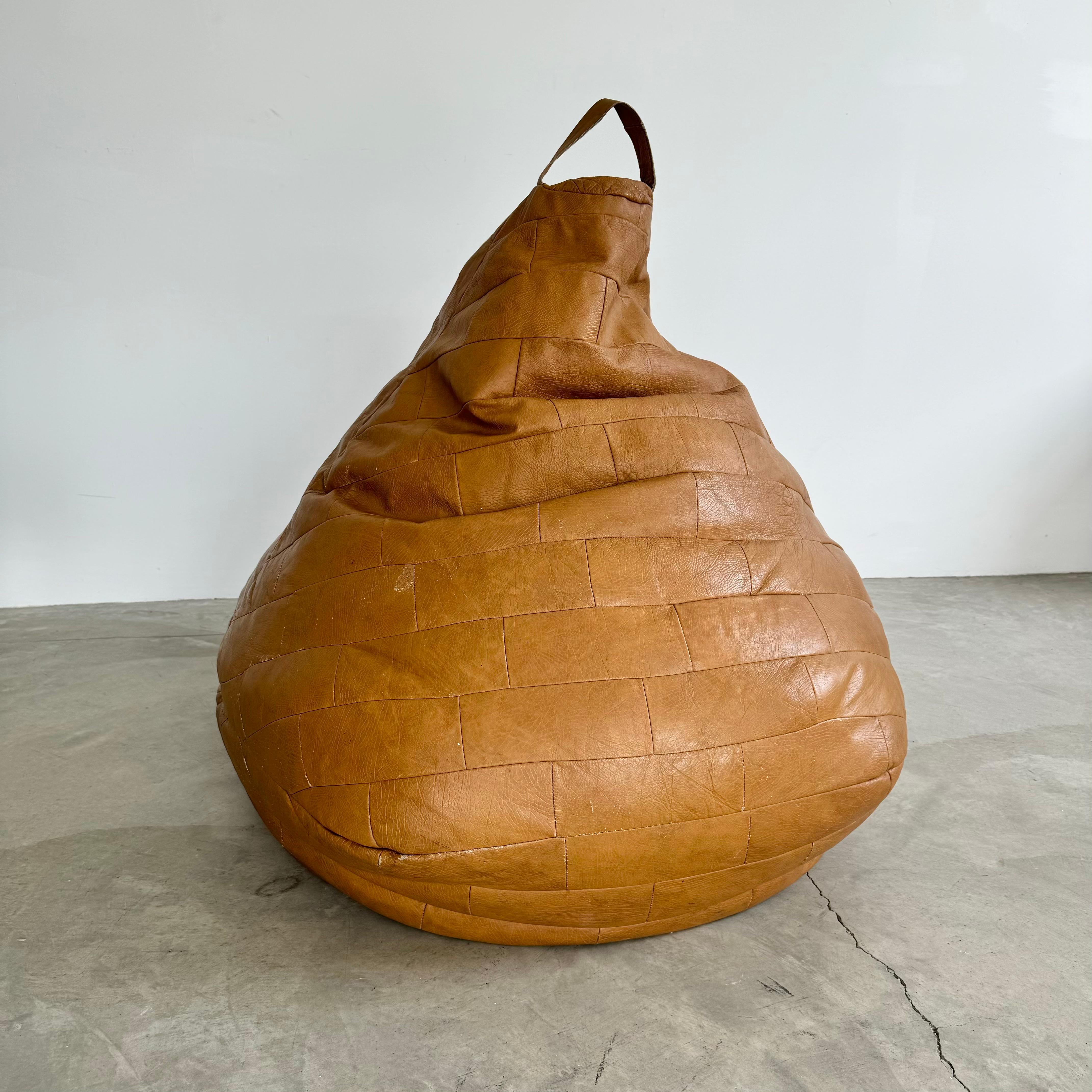 Sac De Sede Caramel Patchwork en cuir, 1970, Suisse en vente 8